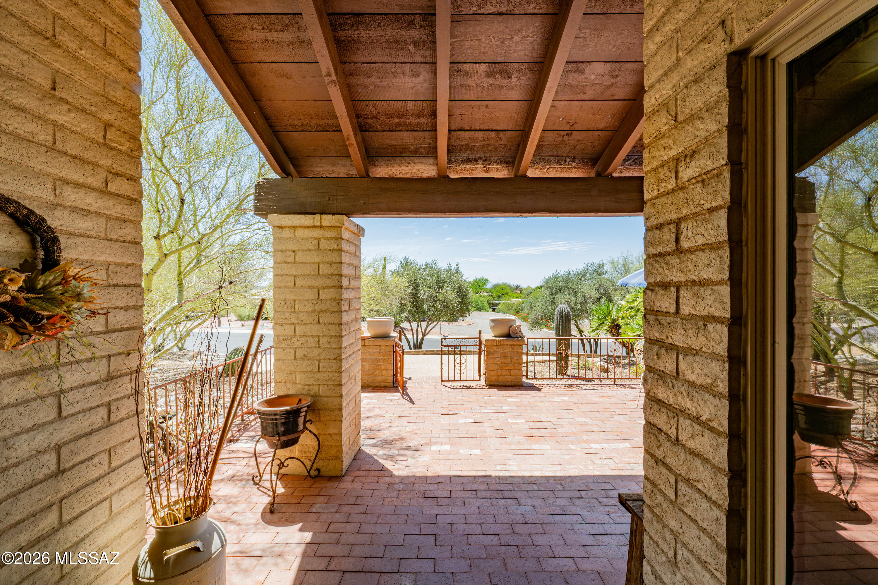 8421 E Fernhill Drive