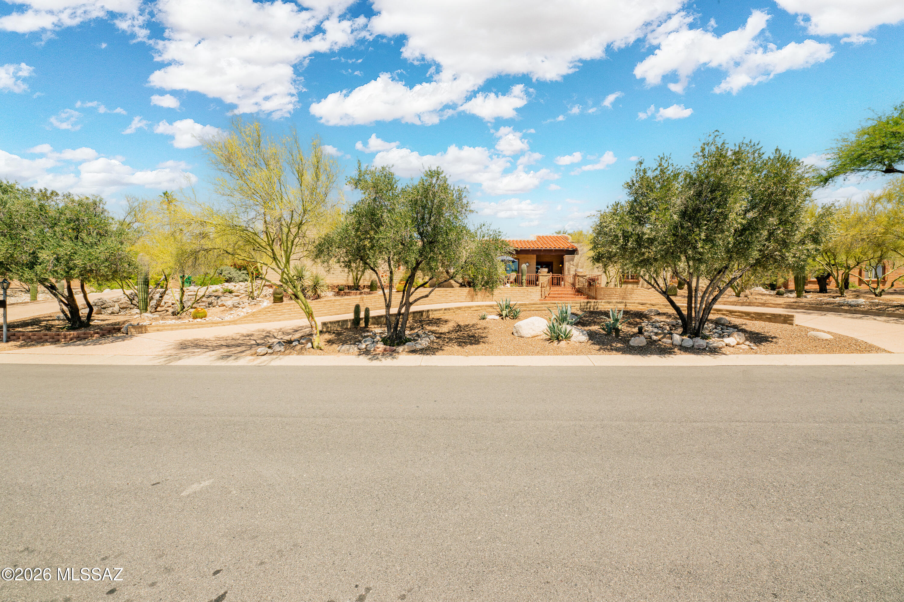 8421 E Fernhill Drive