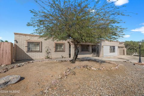 Photo of 7855 E 34th Street, Tucson, AZ 85710 (MLS # 22606144)