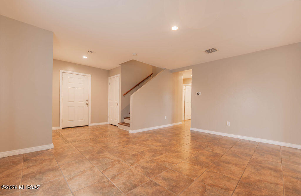 1152 W Camino Hombre Viejo