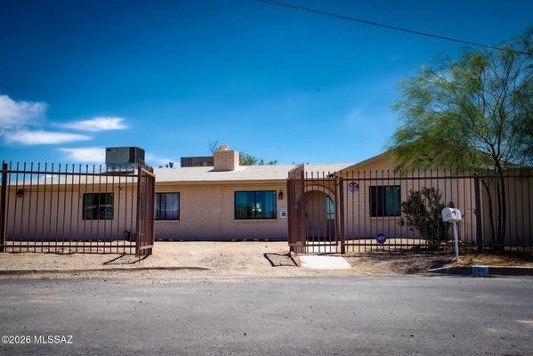 725 W 40TH ST, TUCSON, AZ 85713 - Image f4d3b8a95b37a7b61cd900ae8e14a6ed/186192375