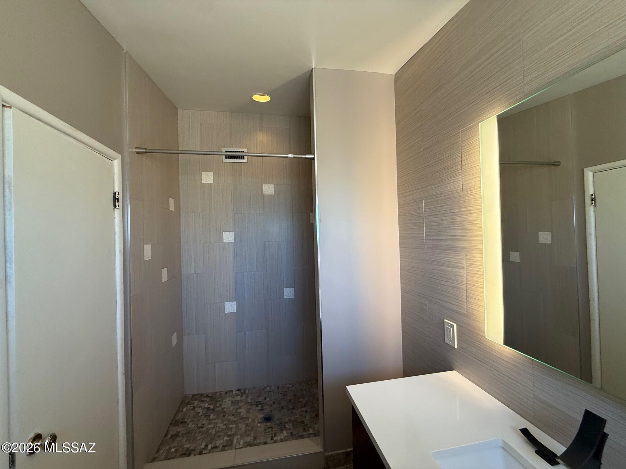 Green Hills - Residential Lease