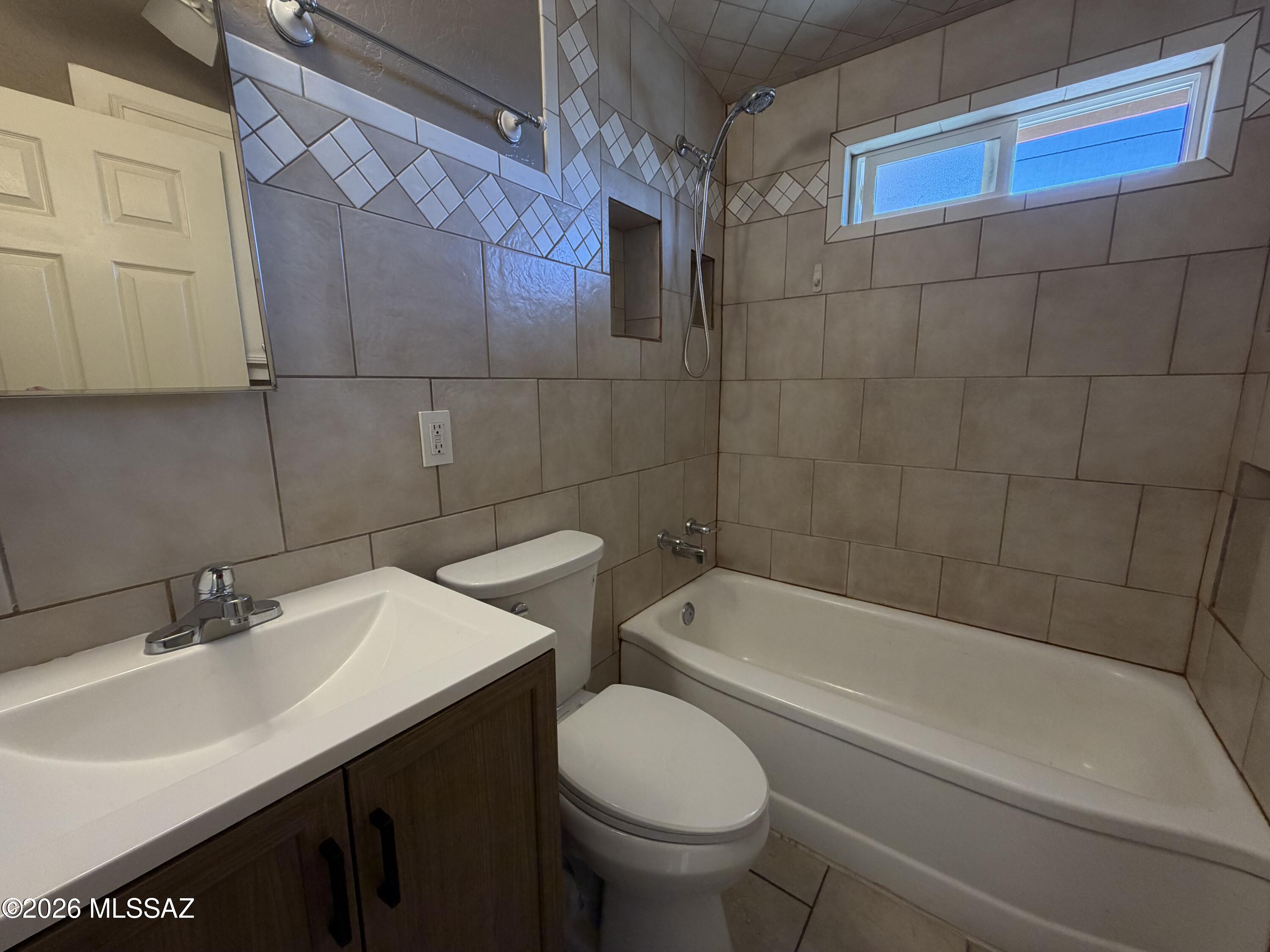 Pueblo Gardens - Residential Lease
