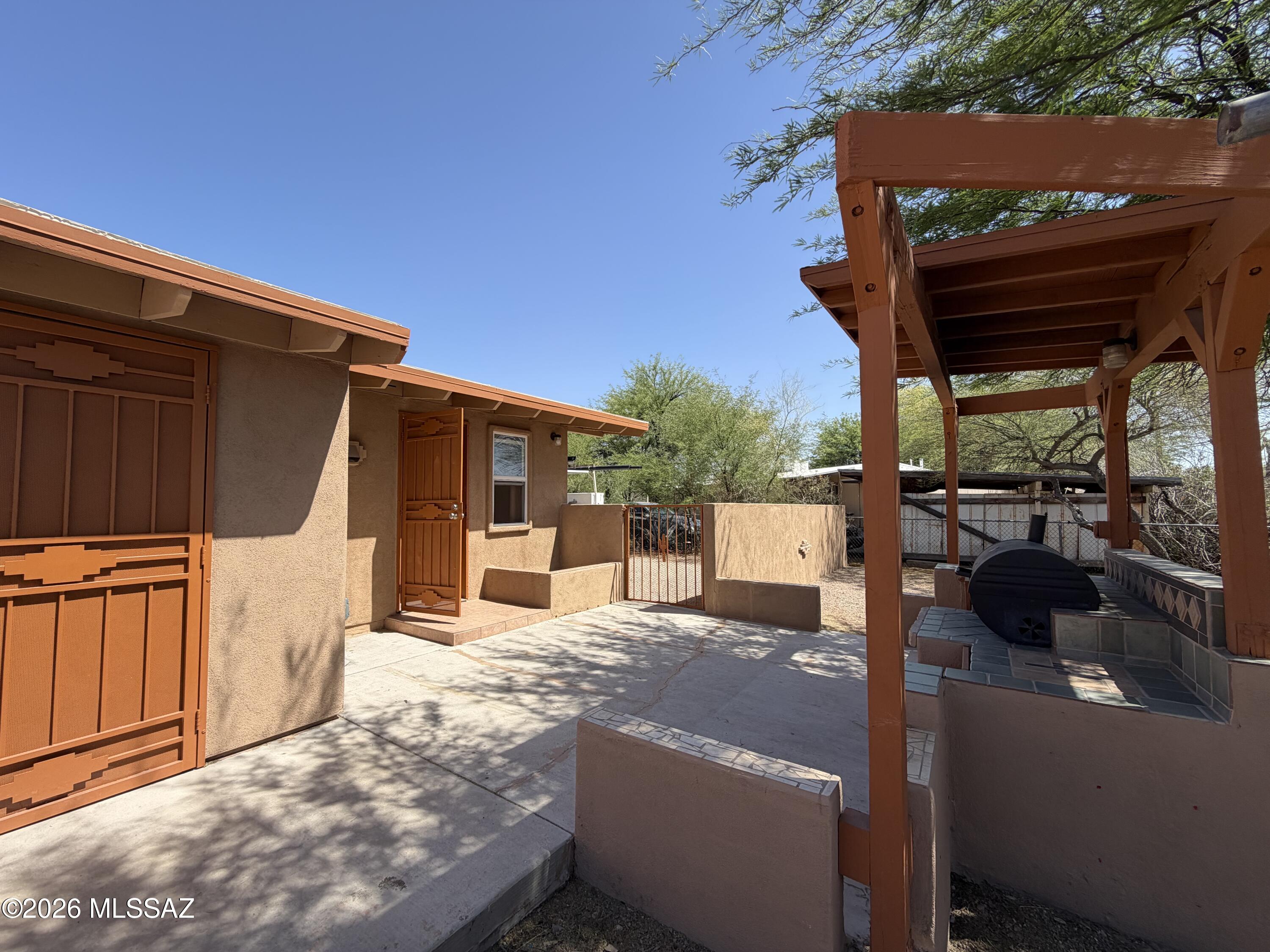 Pueblo Gardens - Residential Lease