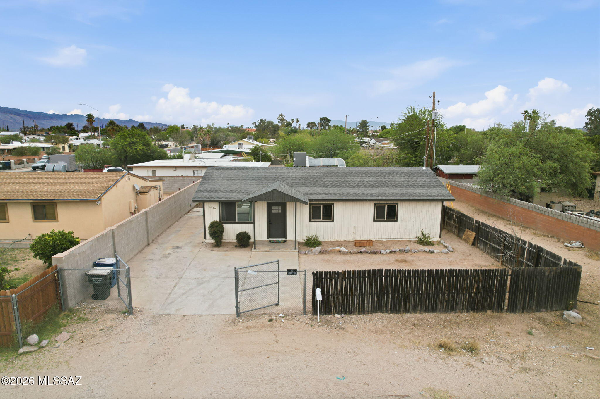 Miracle Mile Manor - Residential