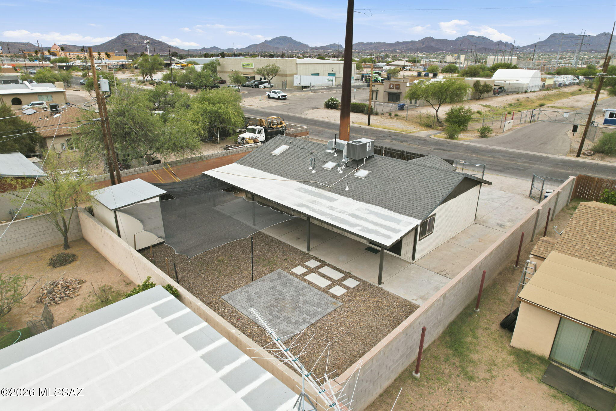 Miracle Mile Manor - Residential