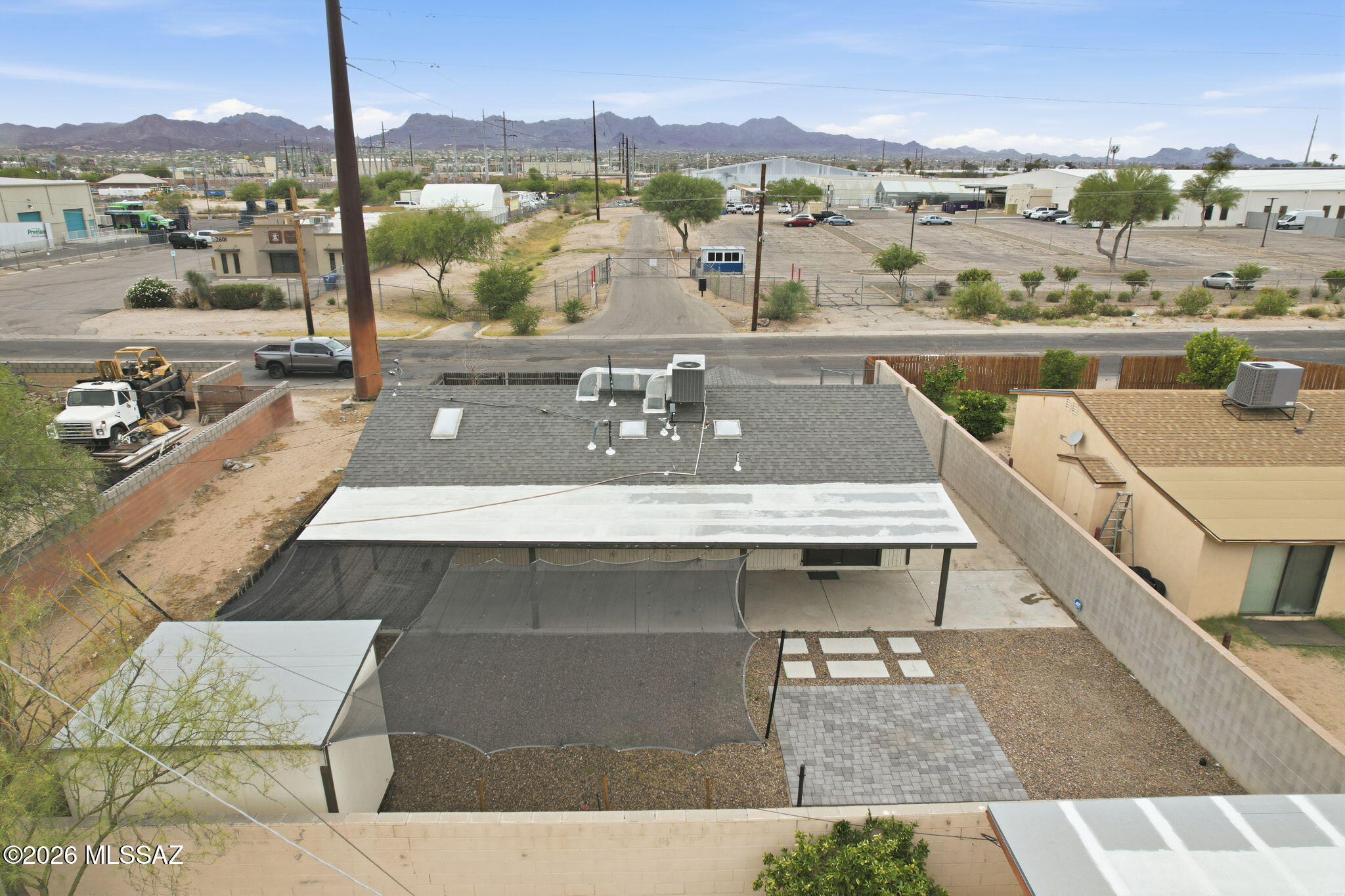 Miracle Mile Manor - Residential