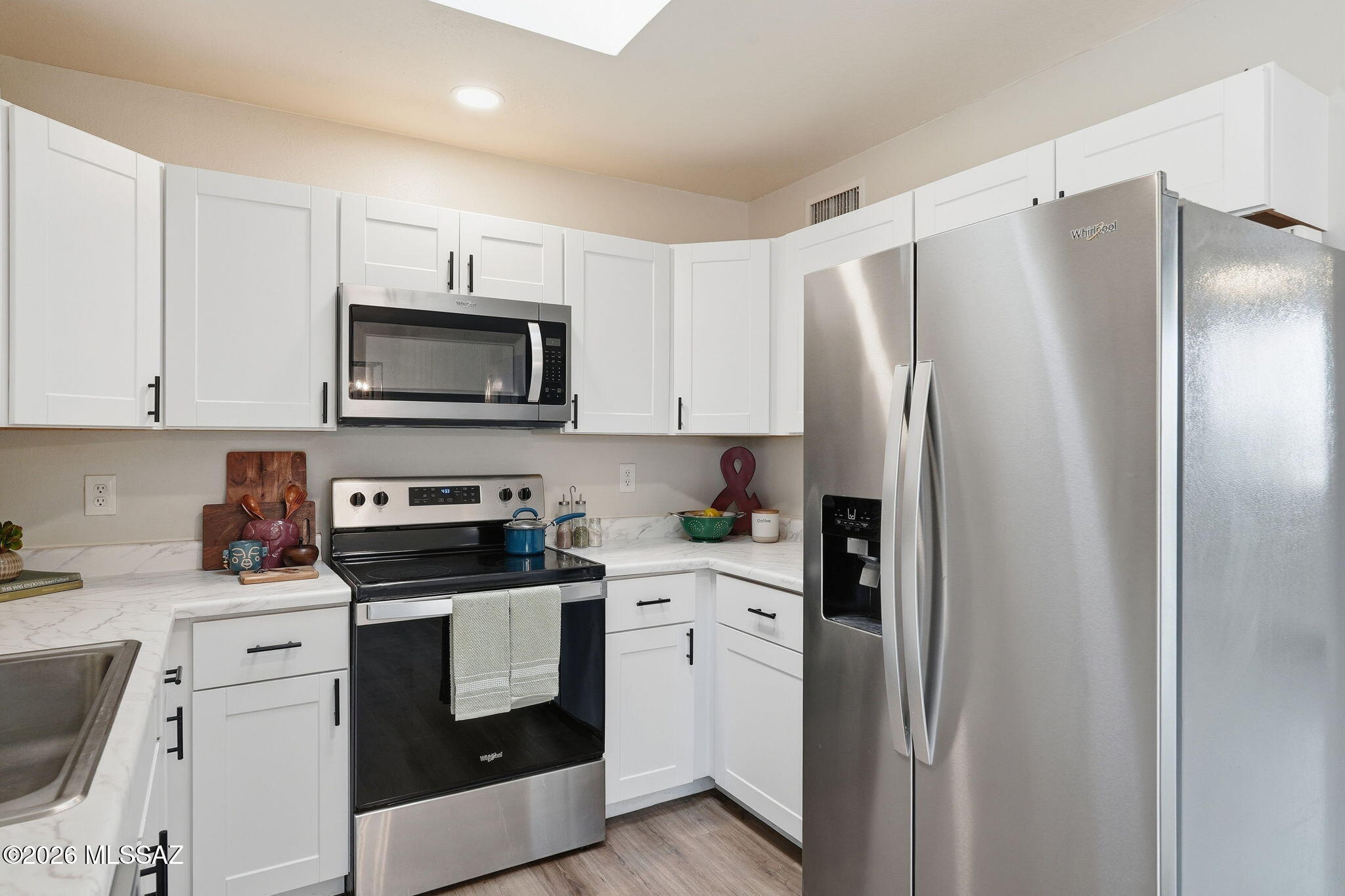 Miracle Mile Manor - Residential