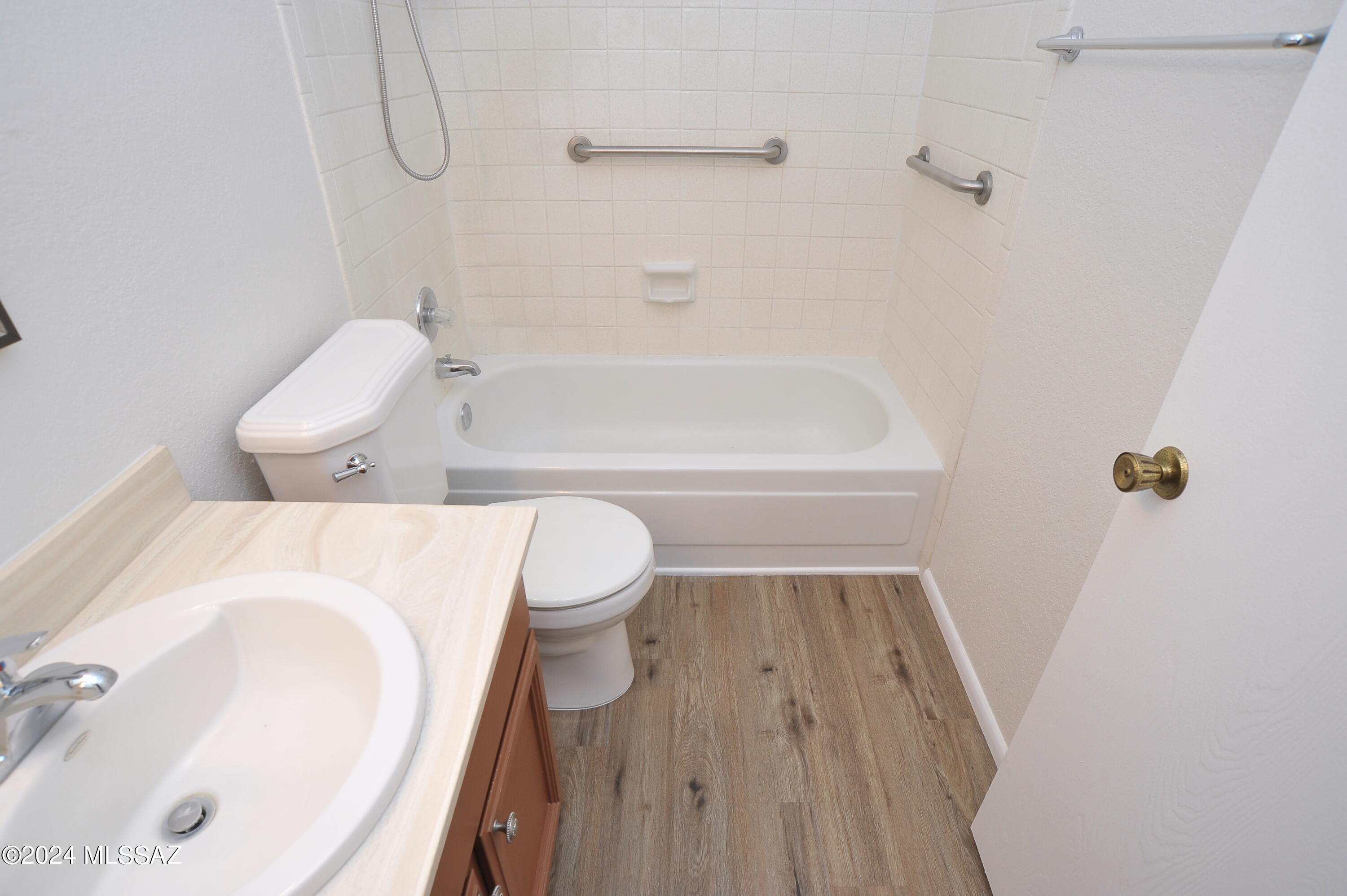 Briargate Resub. (1-126) - Residential Lease