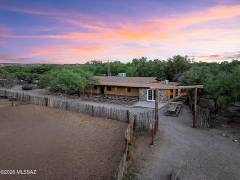 Photo of 440 W Cimmaron Lane, Benson, AZ 85602 (MLS # 22613220)