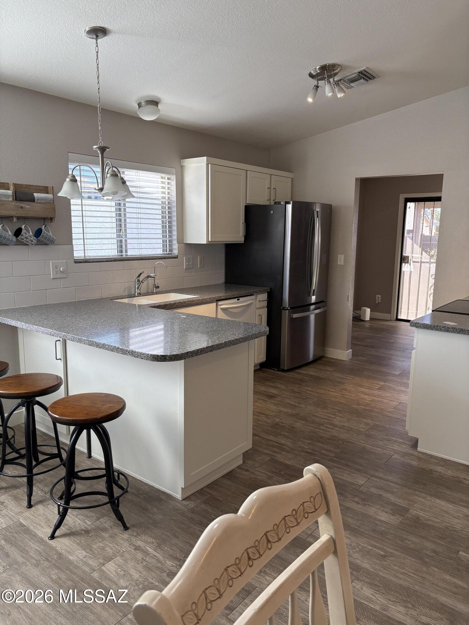 2725 W Camino Del Sitio