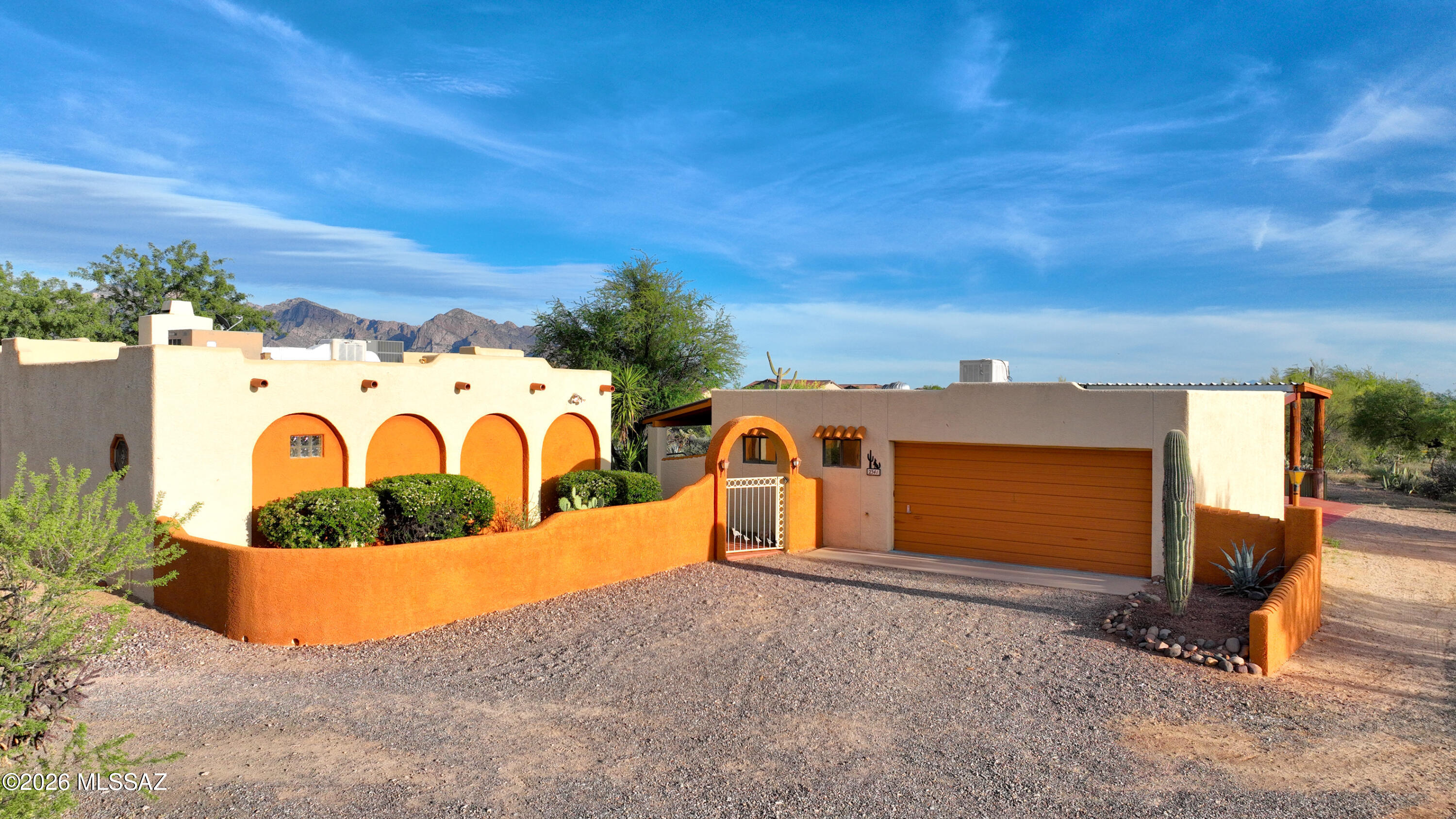 2341 W Tangerine Road