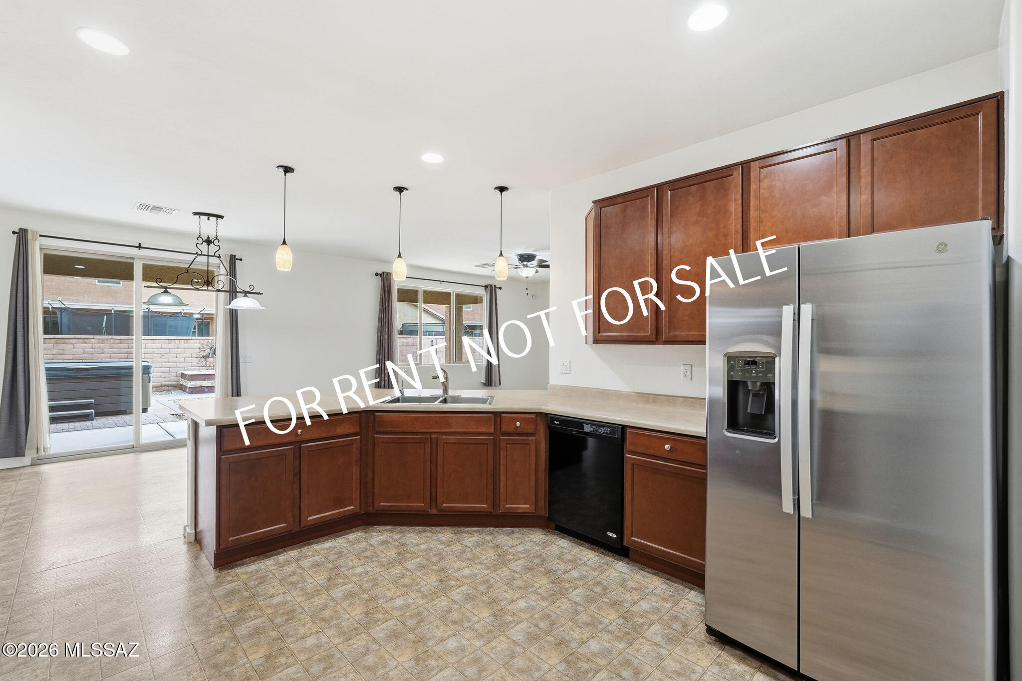 Mountain Vail Estates (136-501) - Residential Lease