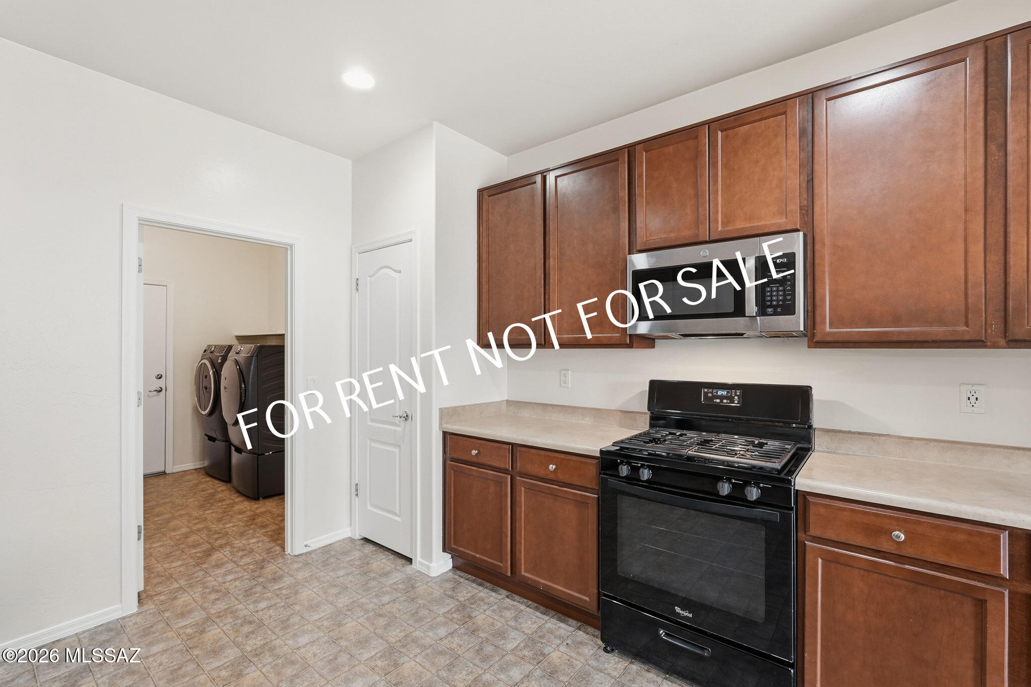 Mountain Vail Estates (136-501) - Residential Lease