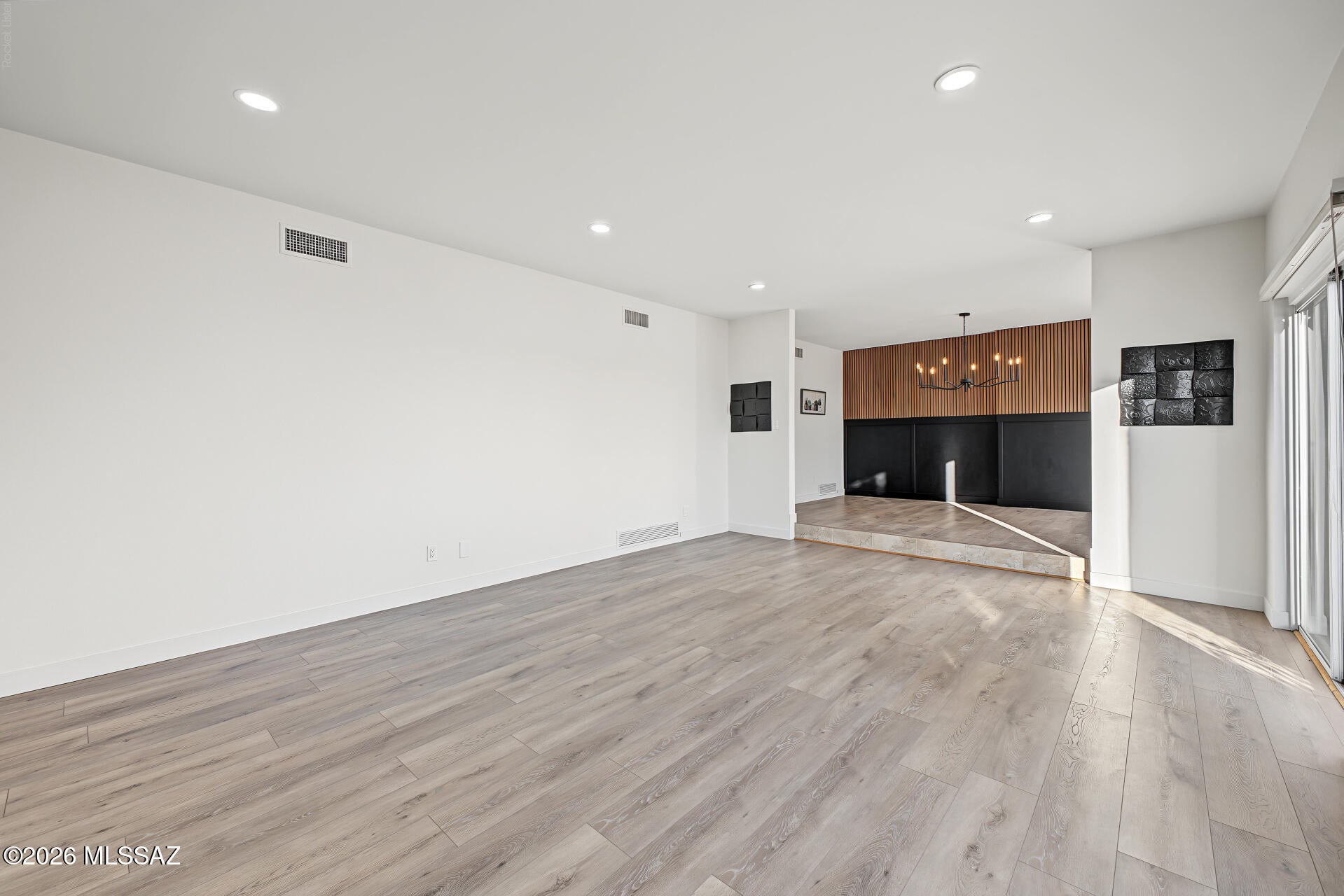 5805 E Paseo San Valentine