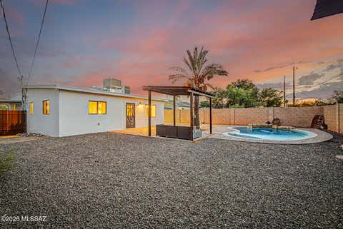 Photo of 1115 E East Circle Drive, Tucson, AZ 85719 (MLS # 22620238)
