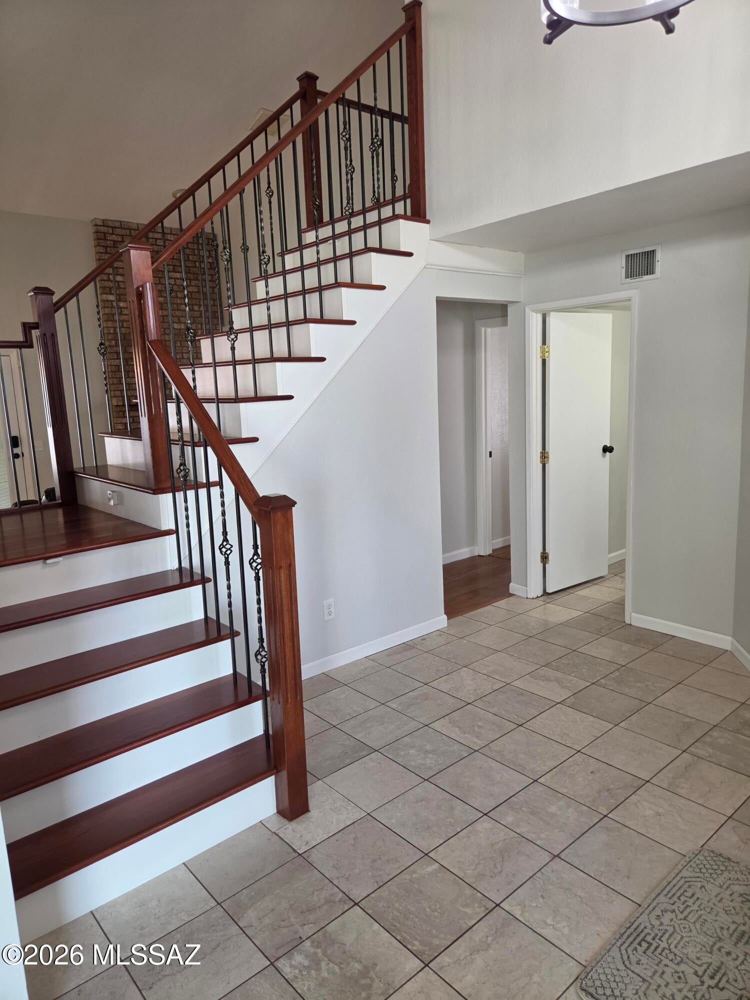 2781 W Calle Cuero De Vaca