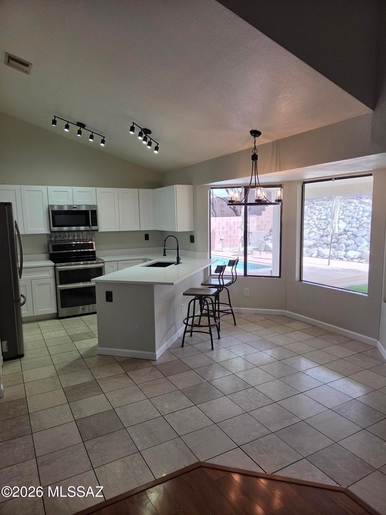 2781 W Calle Cuero De Vaca