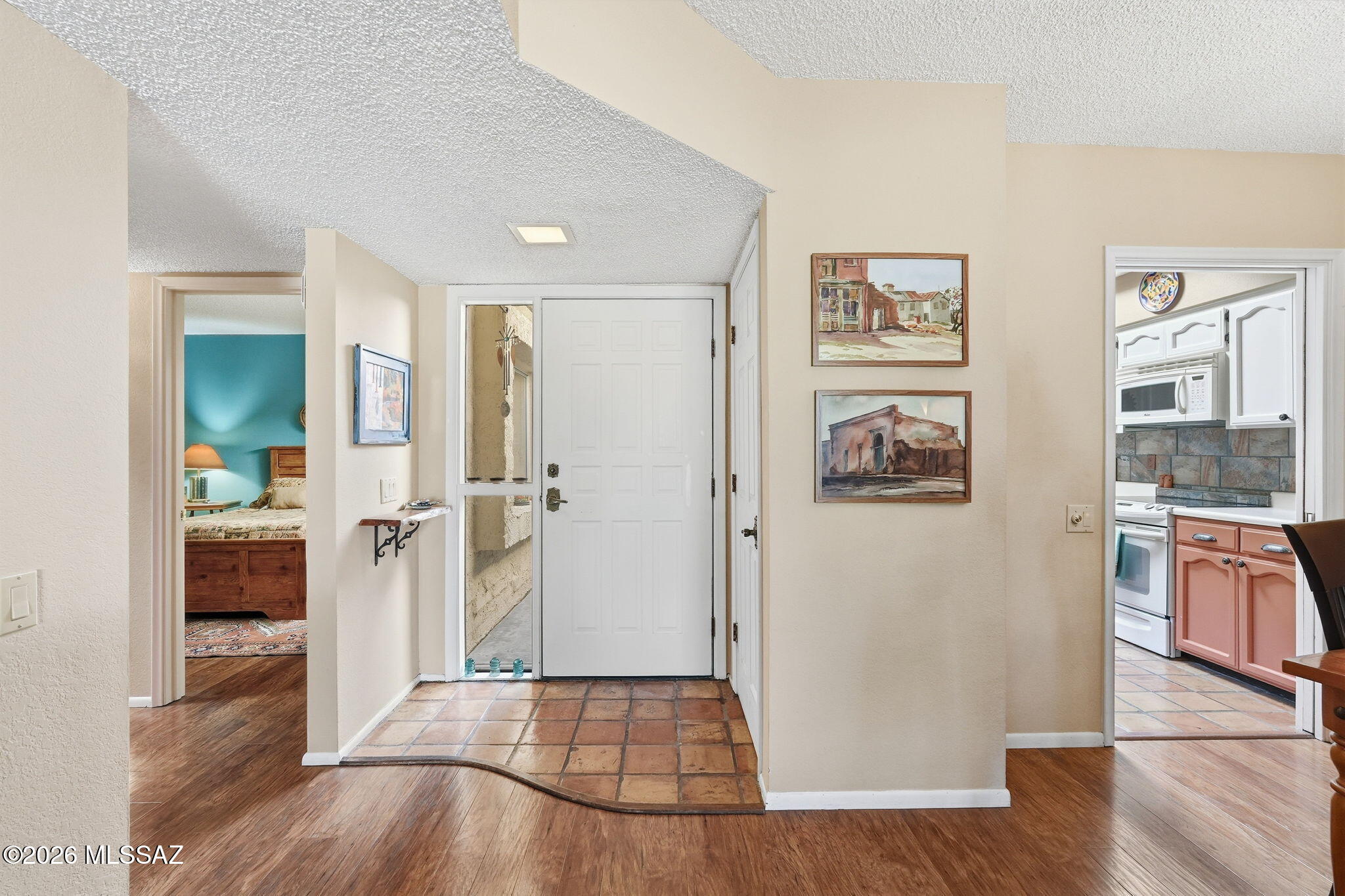 1070 W Calle Excelso