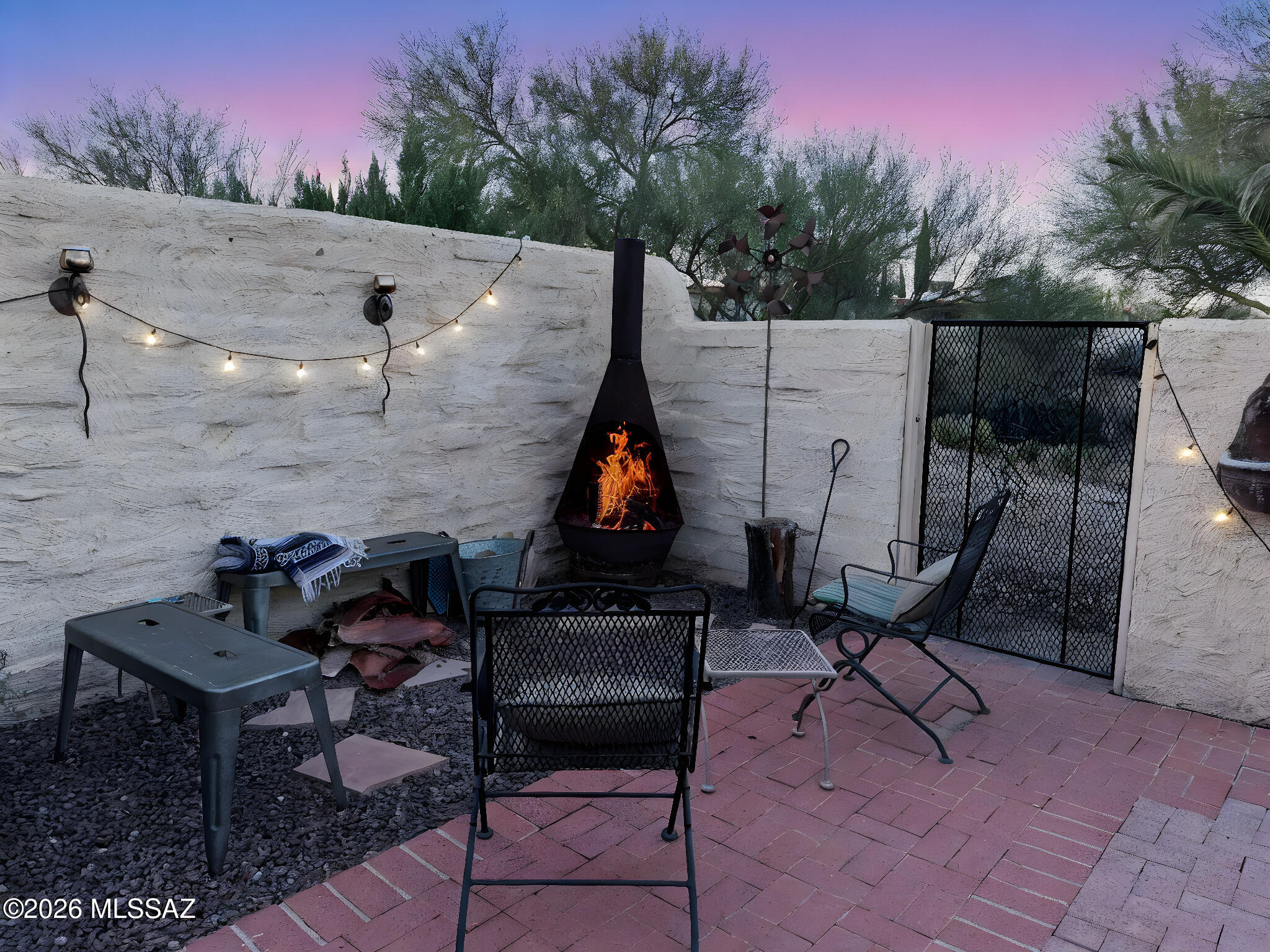 1070 W Calle Excelso