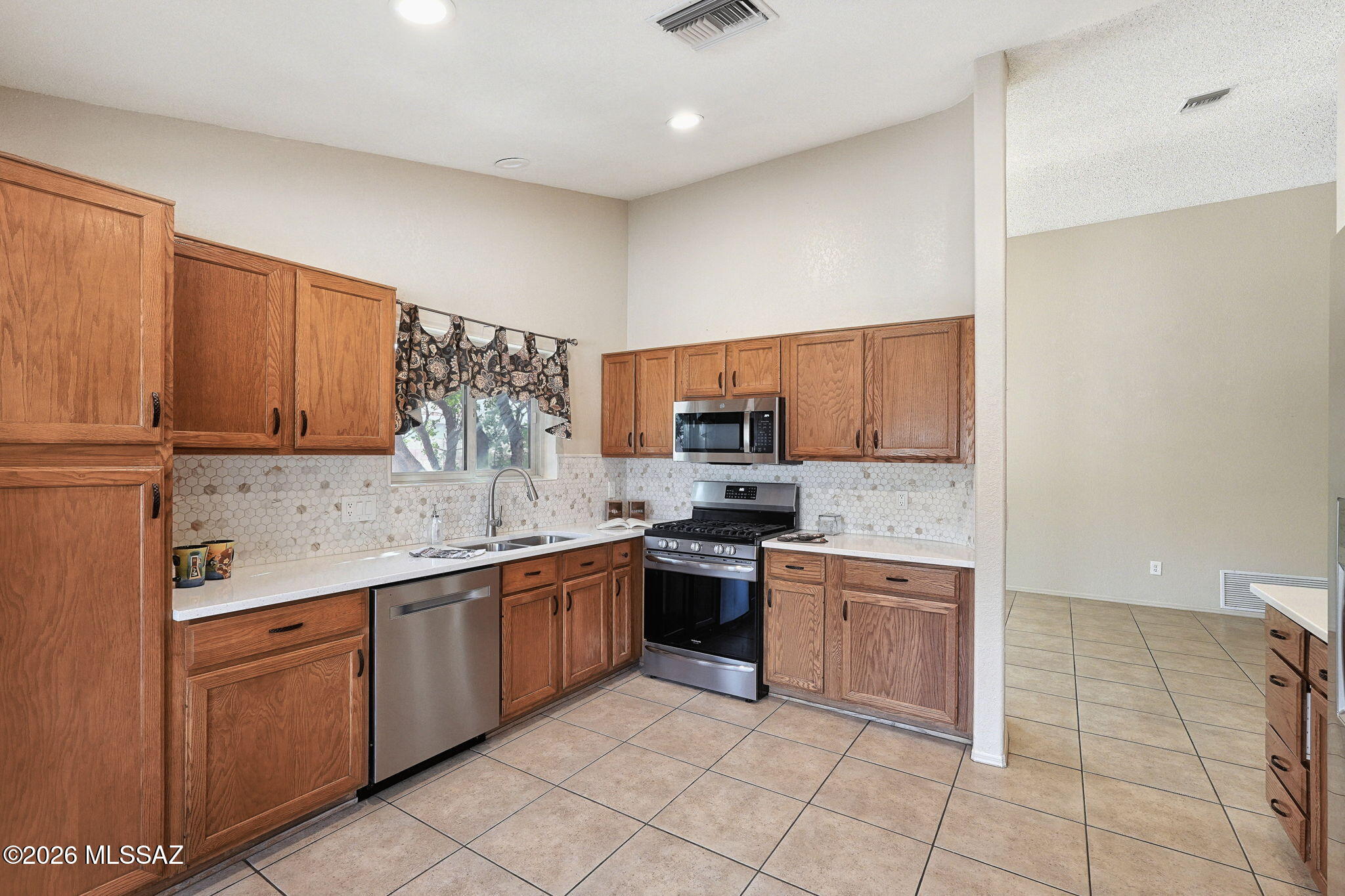 4530 W Lord Redman Loop