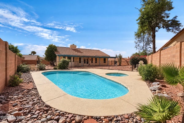 4530 W LORD REDMAN LOOP, TUCSON, AZ 85741 - Image f70c50f5bc4e353d4ff7b14672b781ef/3472490309