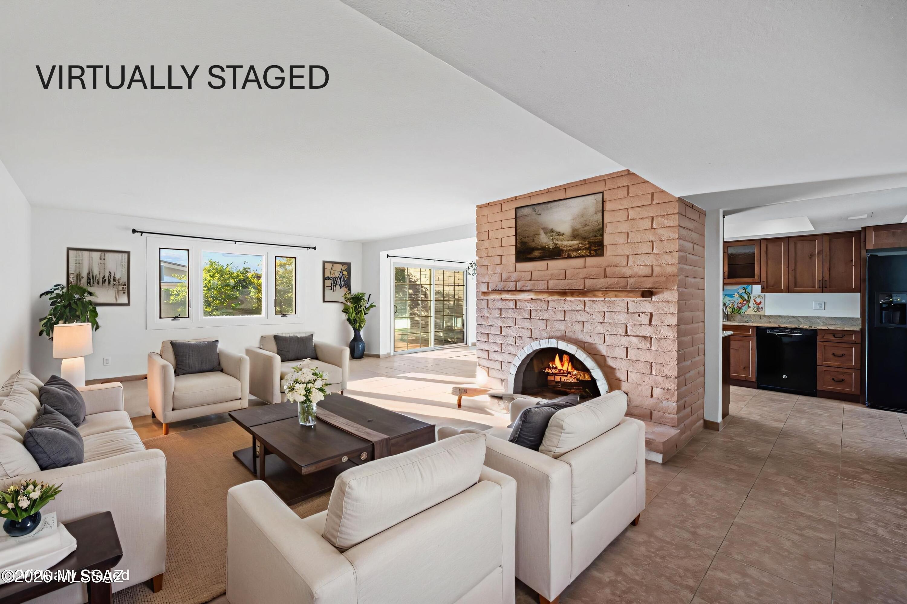 5625 N Camino De La Noche