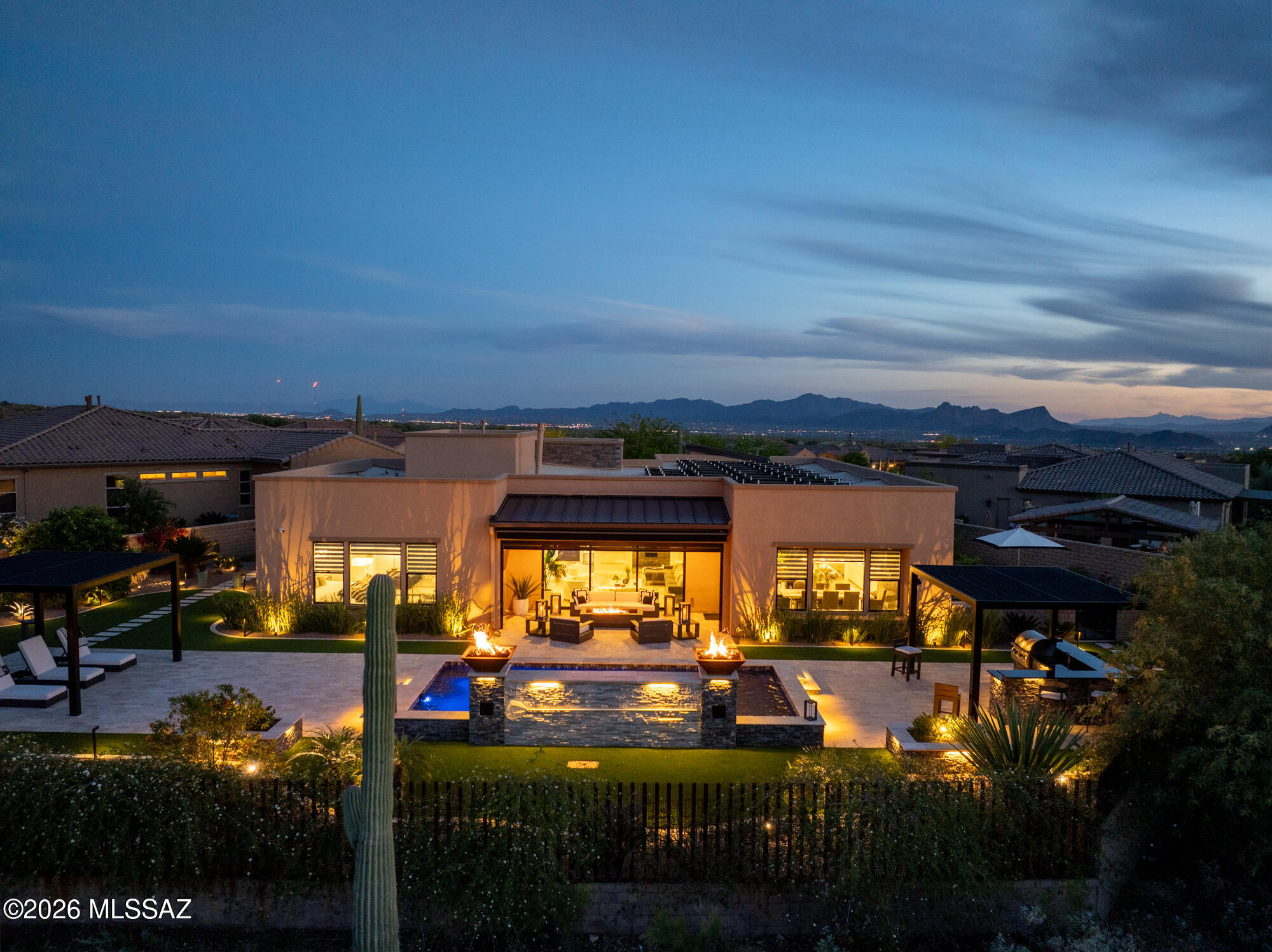 14095 N Speckled Burro Lane