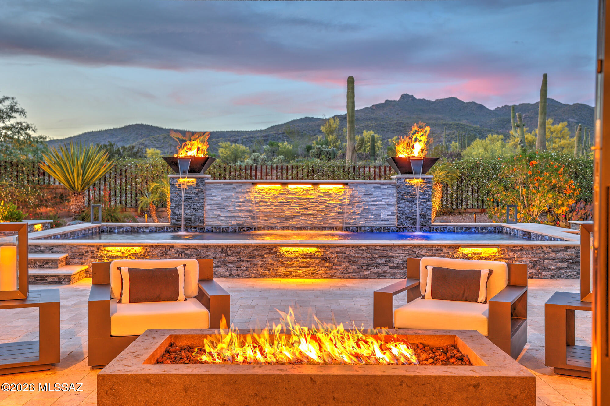 14095 N Speckled Burro Lane