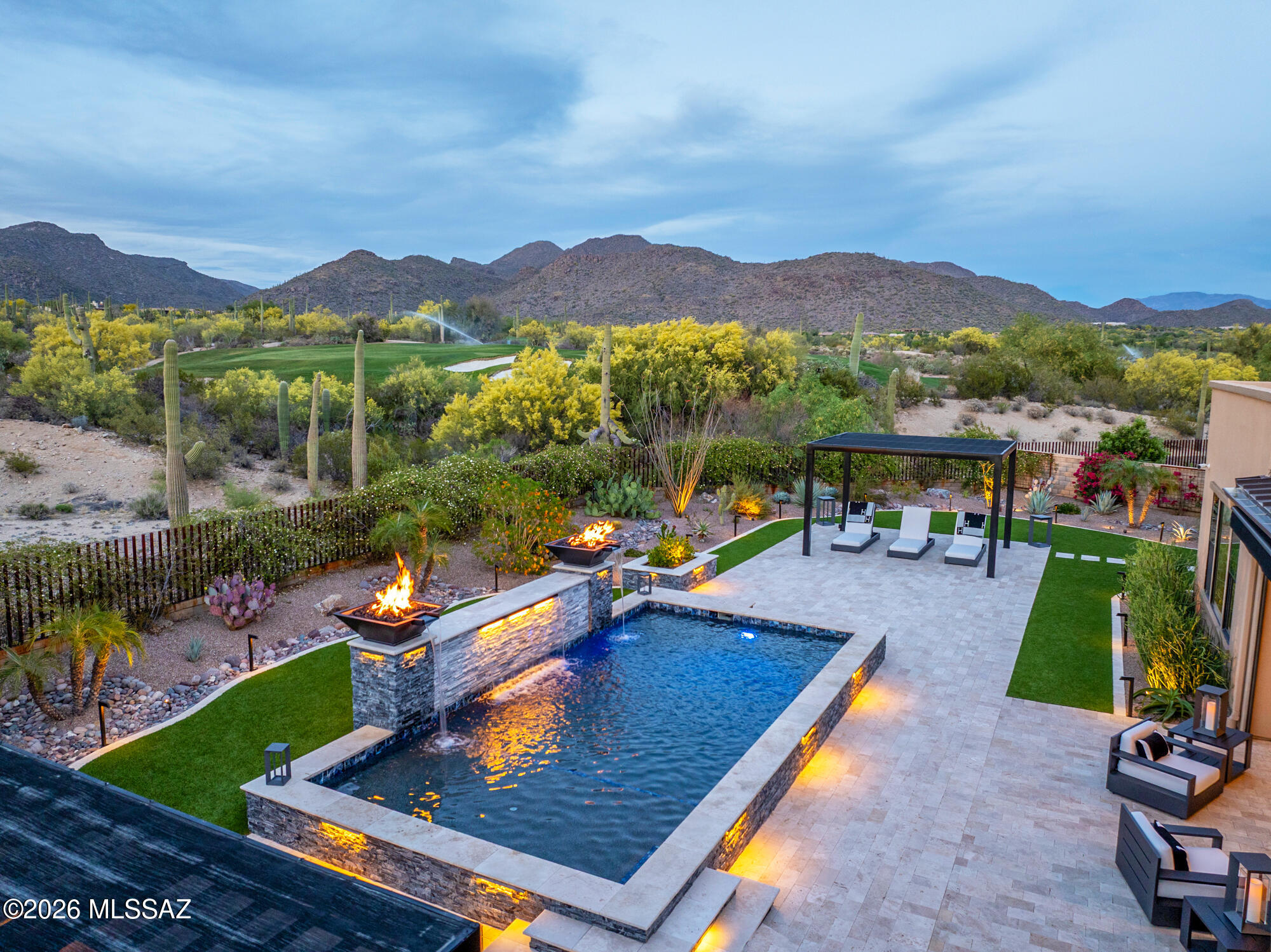 14095 N Speckled Burro Lane