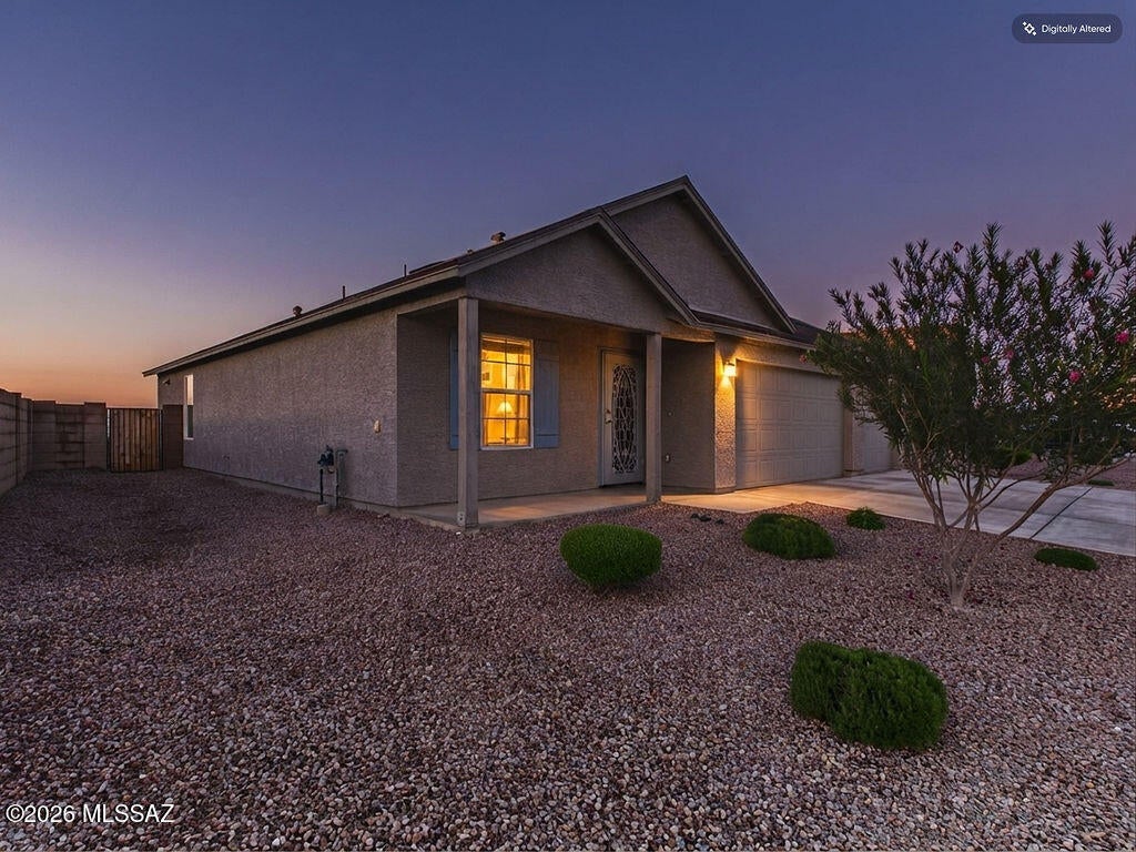 8843 E Canyon Walnut Way