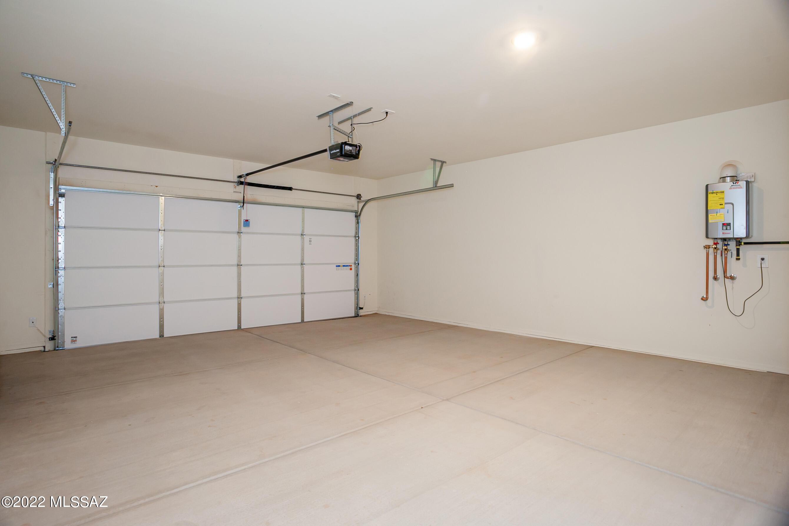 Saguaro Bloom SQ20180540069 - Residential