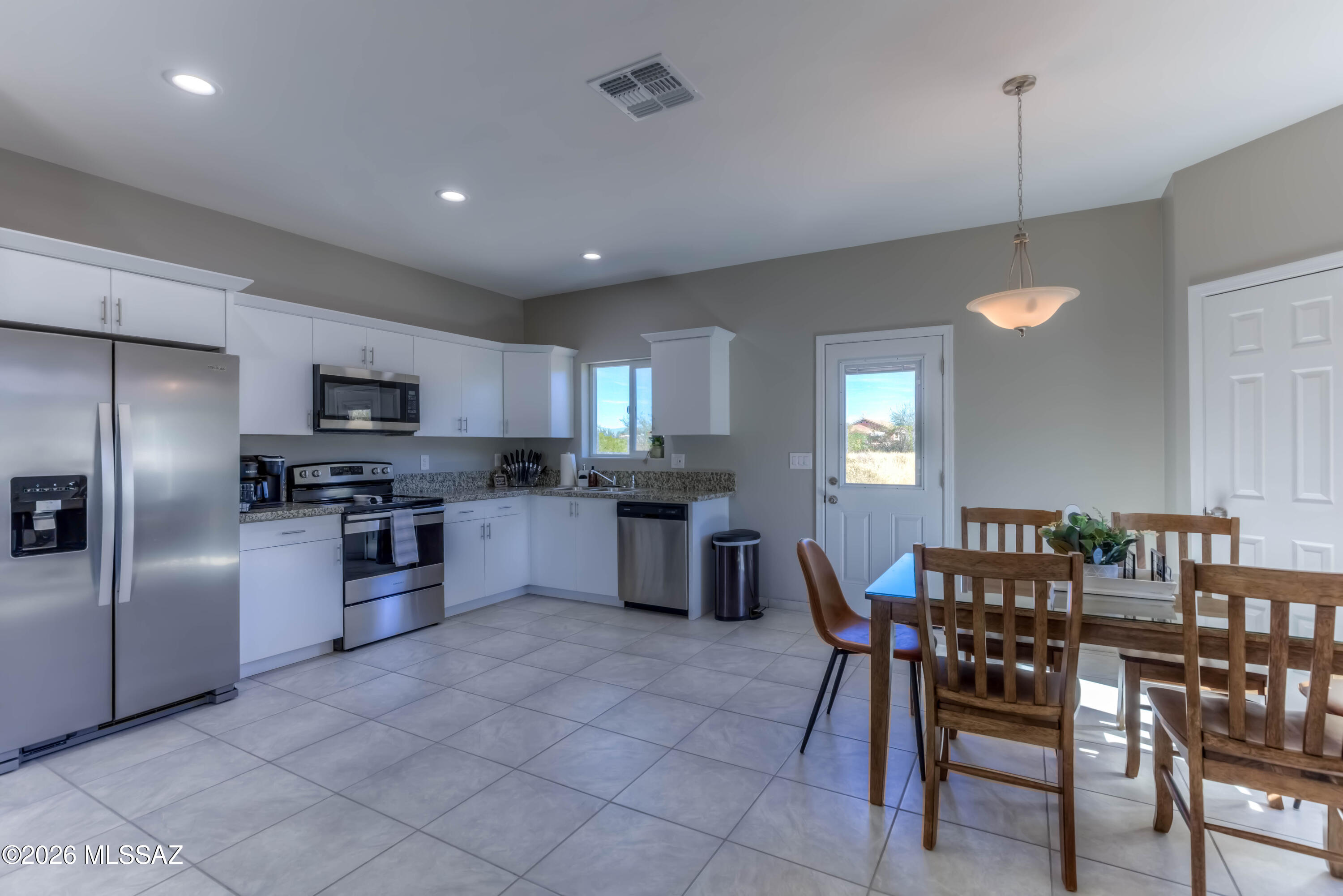 New Tucson Unit NO. 4 (1-203) - Residential