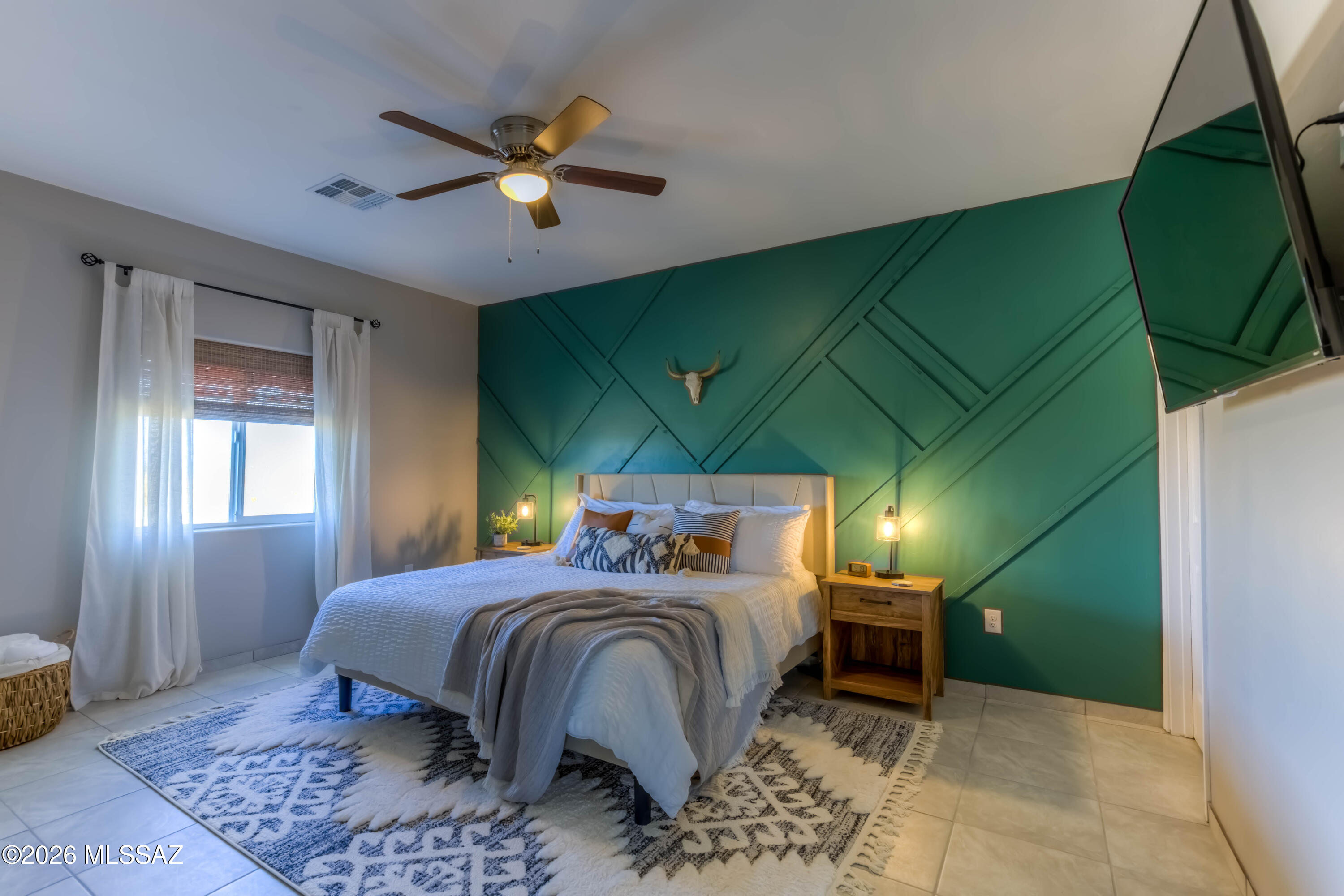 New Tucson Unit NO. 4 (1-203) - Residential