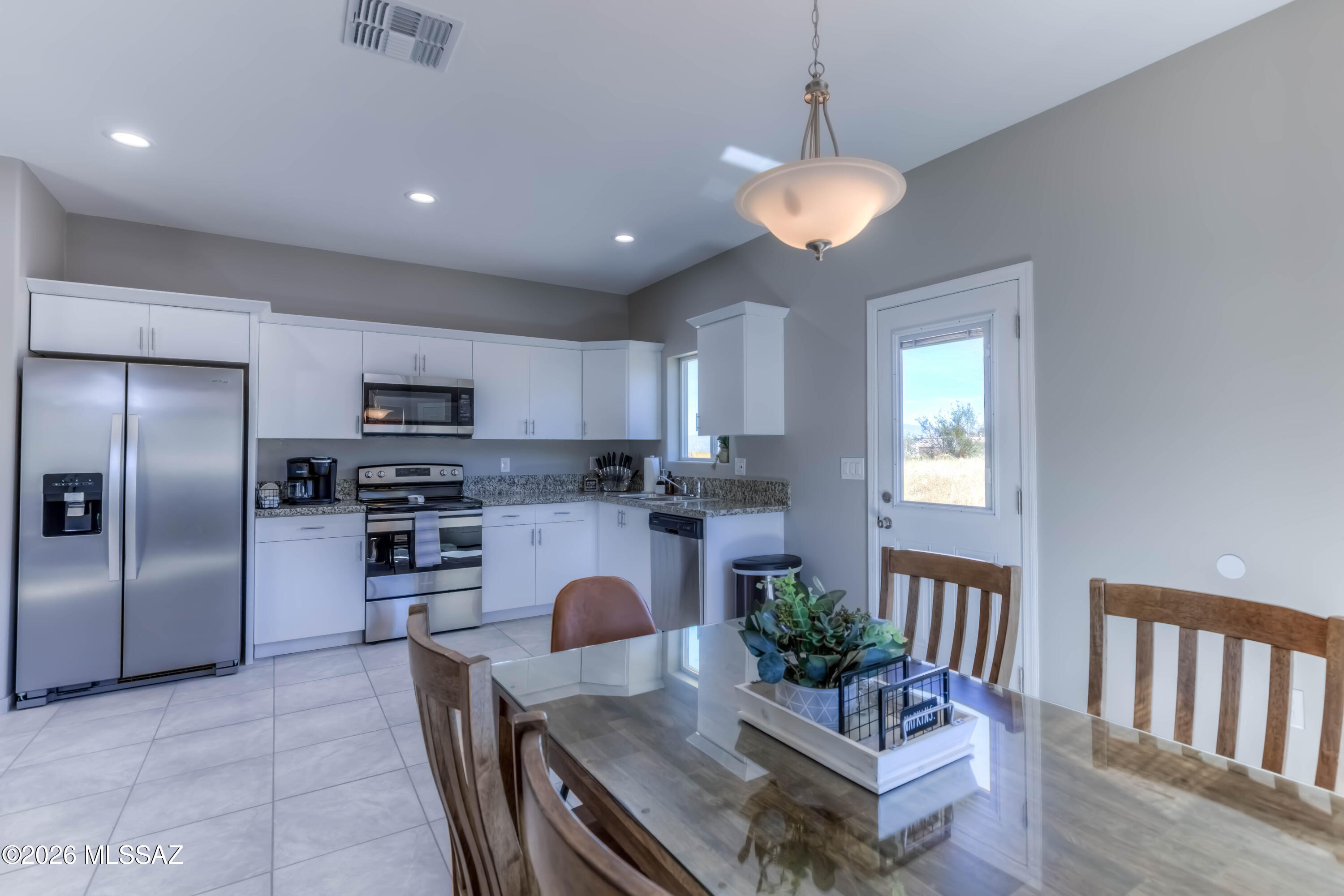 New Tucson Unit NO. 4 (1-203) - Residential