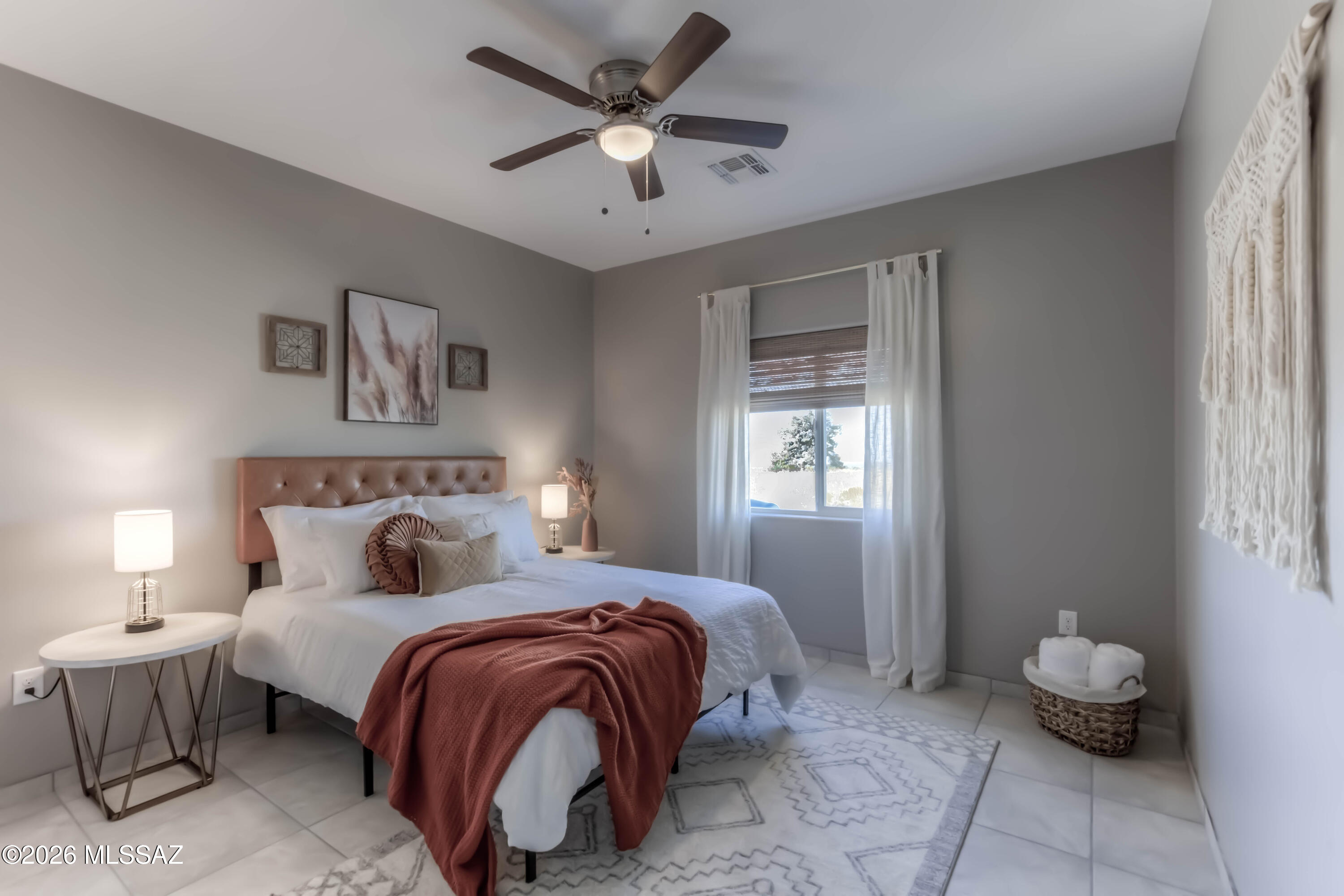 New Tucson Unit NO. 4 (1-203) - Residential