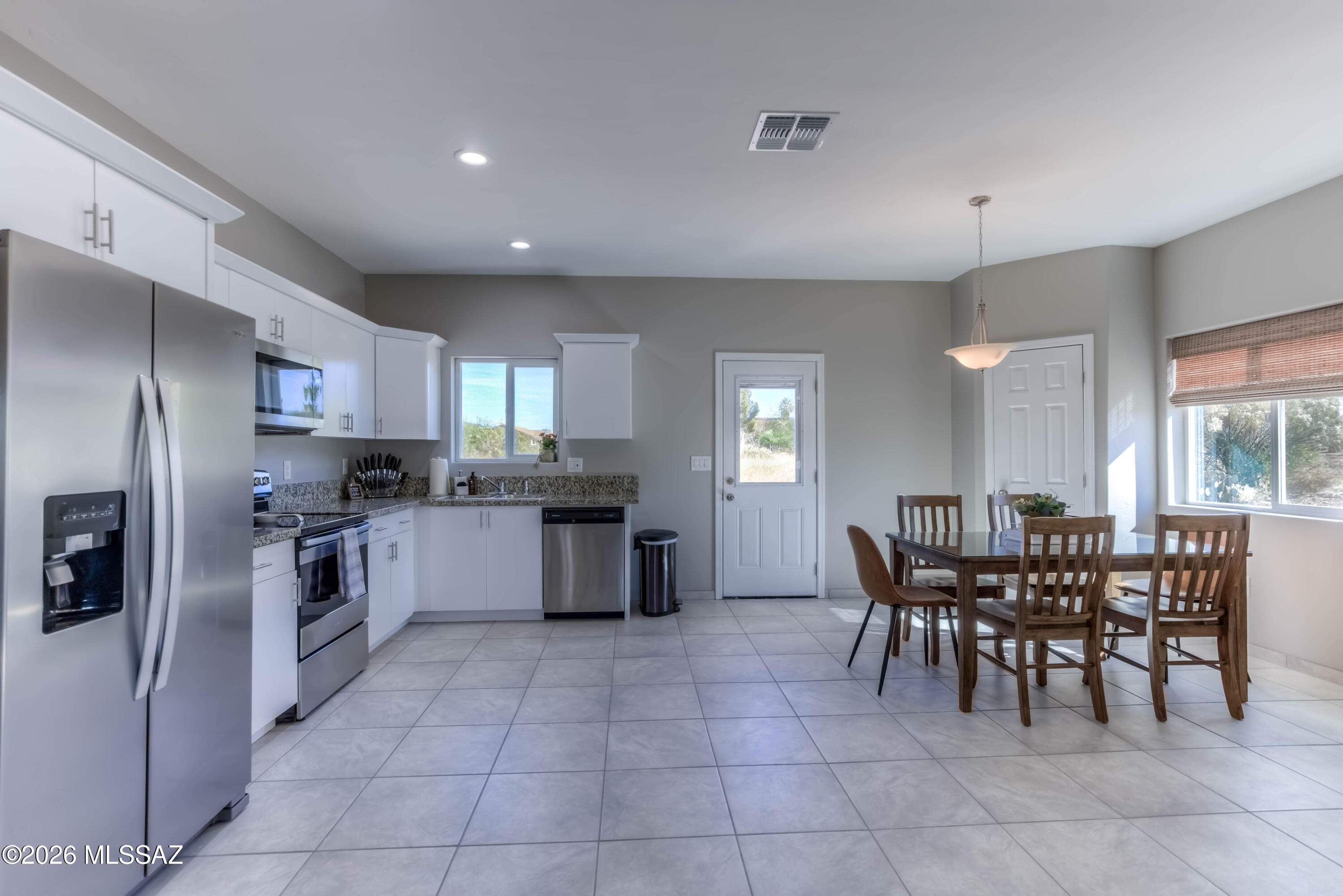 New Tucson Unit NO. 4 (1-203) - Residential