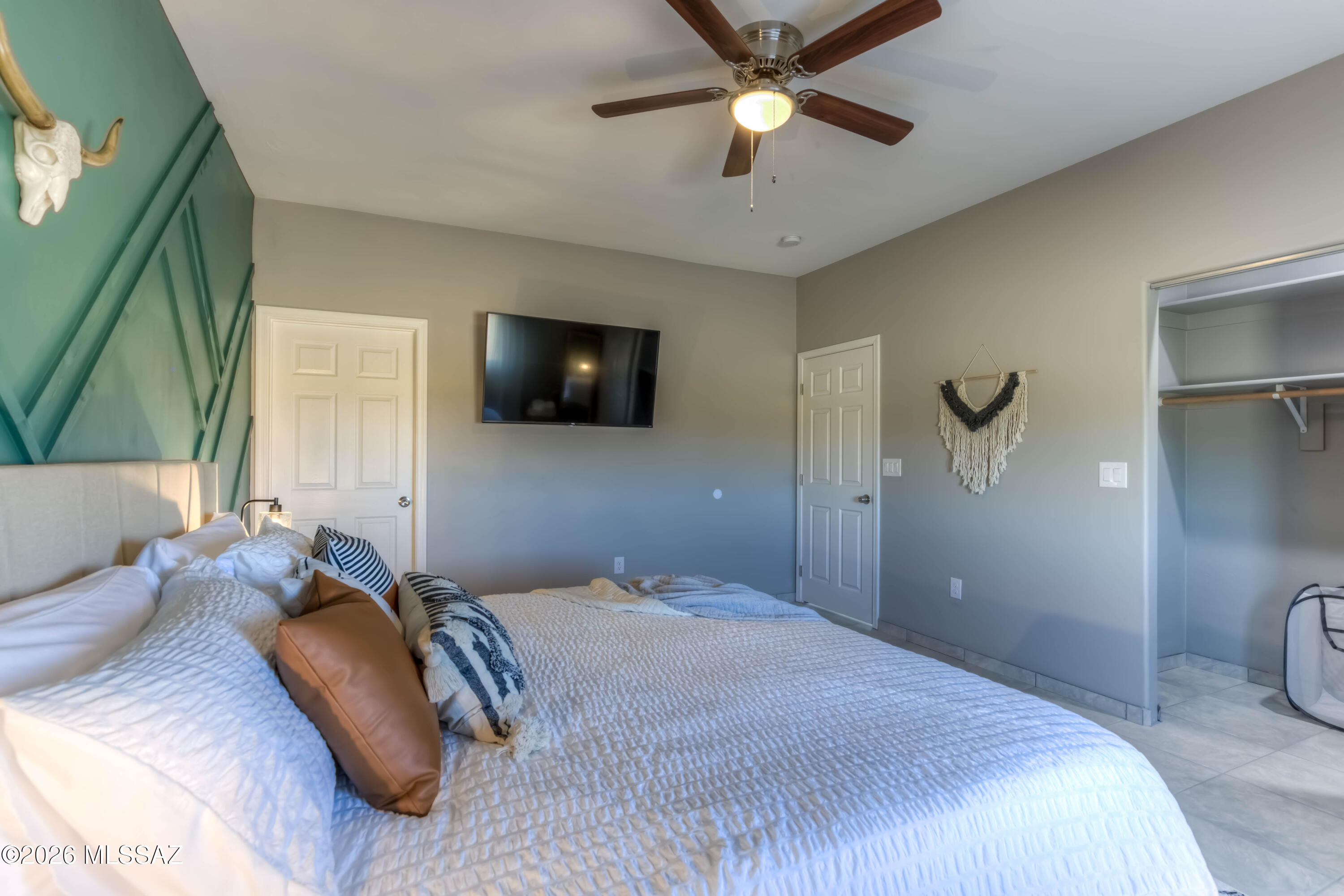 New Tucson Unit NO. 4 (1-203) - Residential