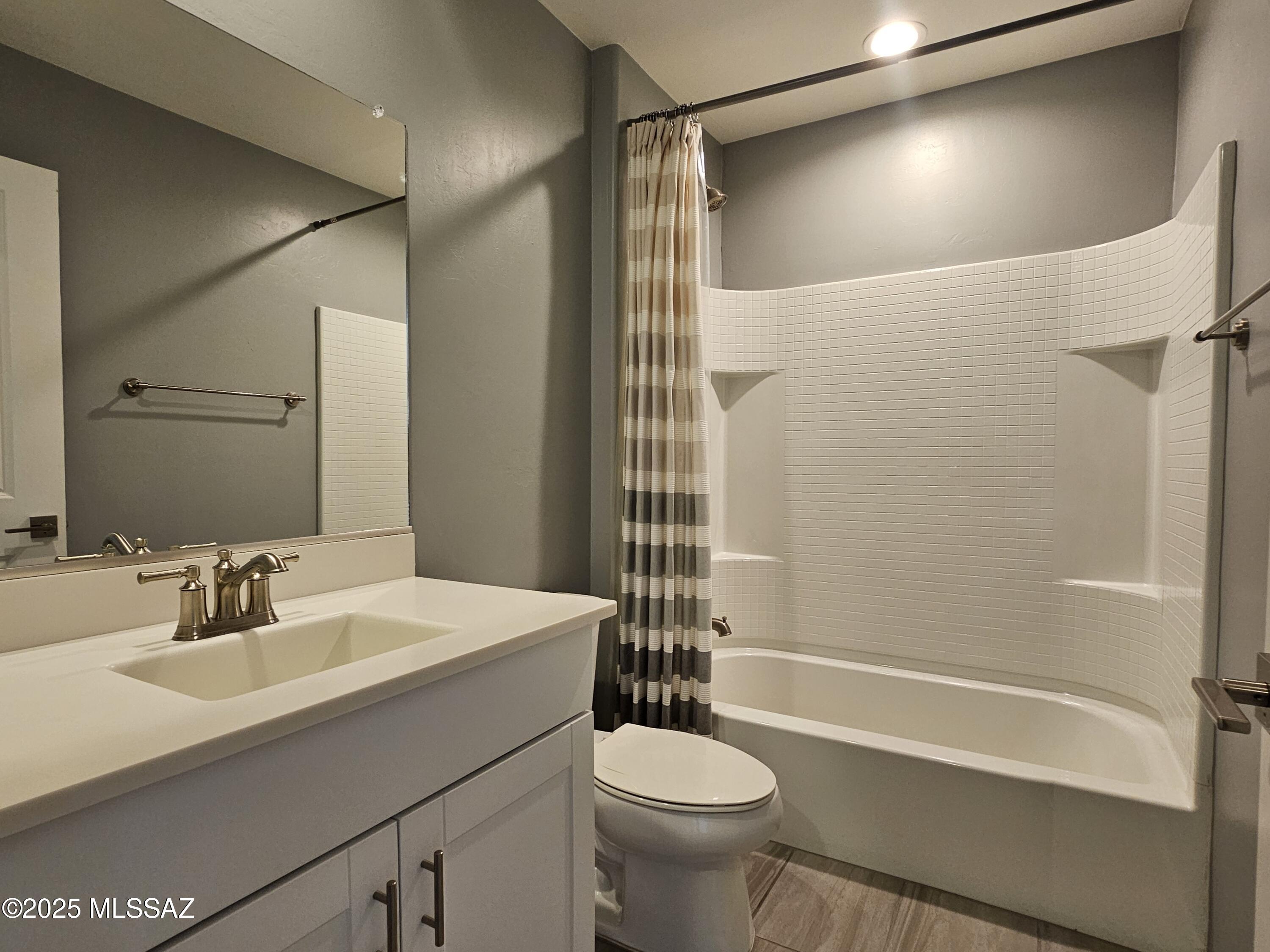 Gladden Farms BLK 10 (1-84) - Residential Lease