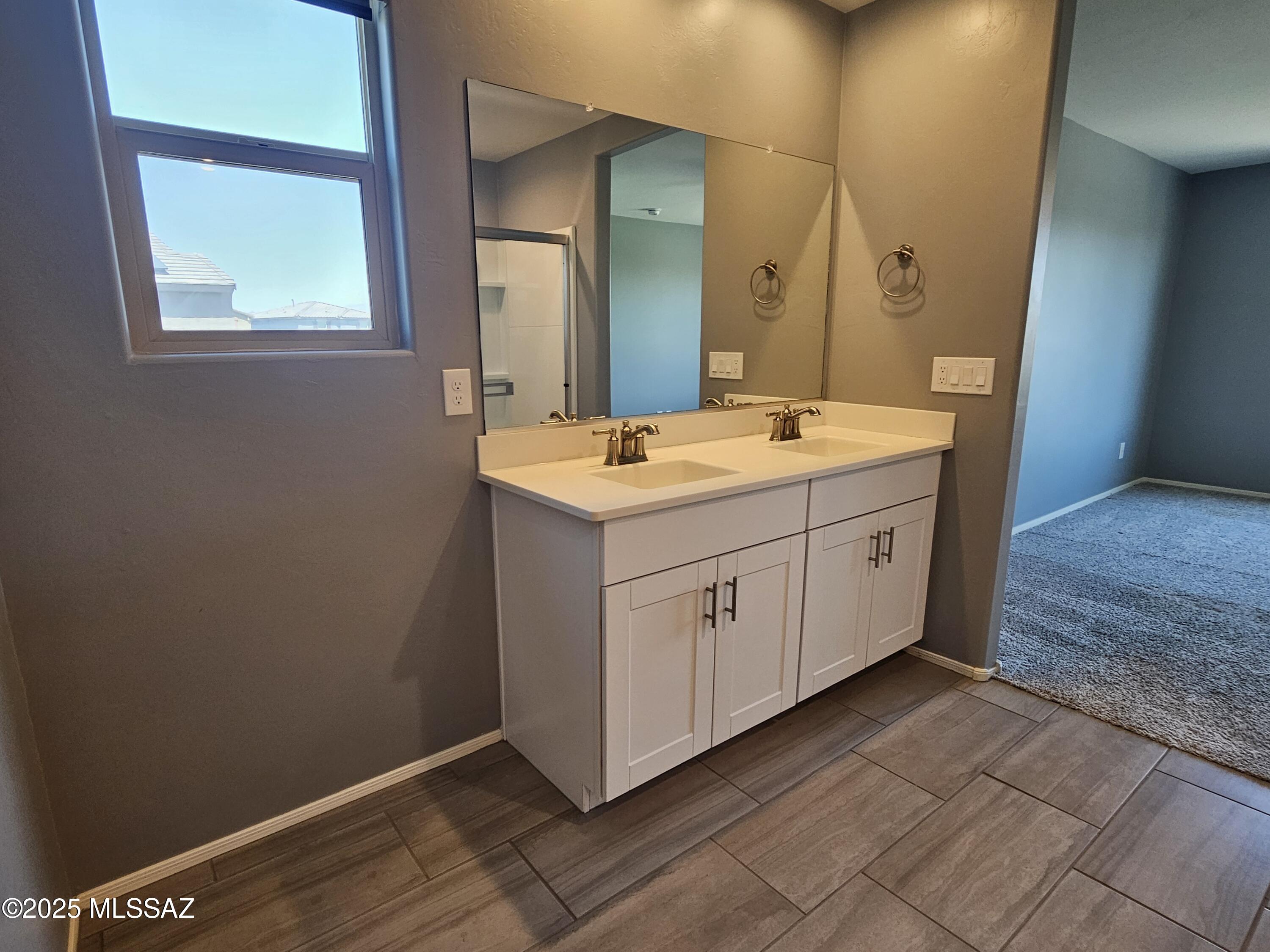 Gladden Farms BLK 10 (1-84) - Residential Lease