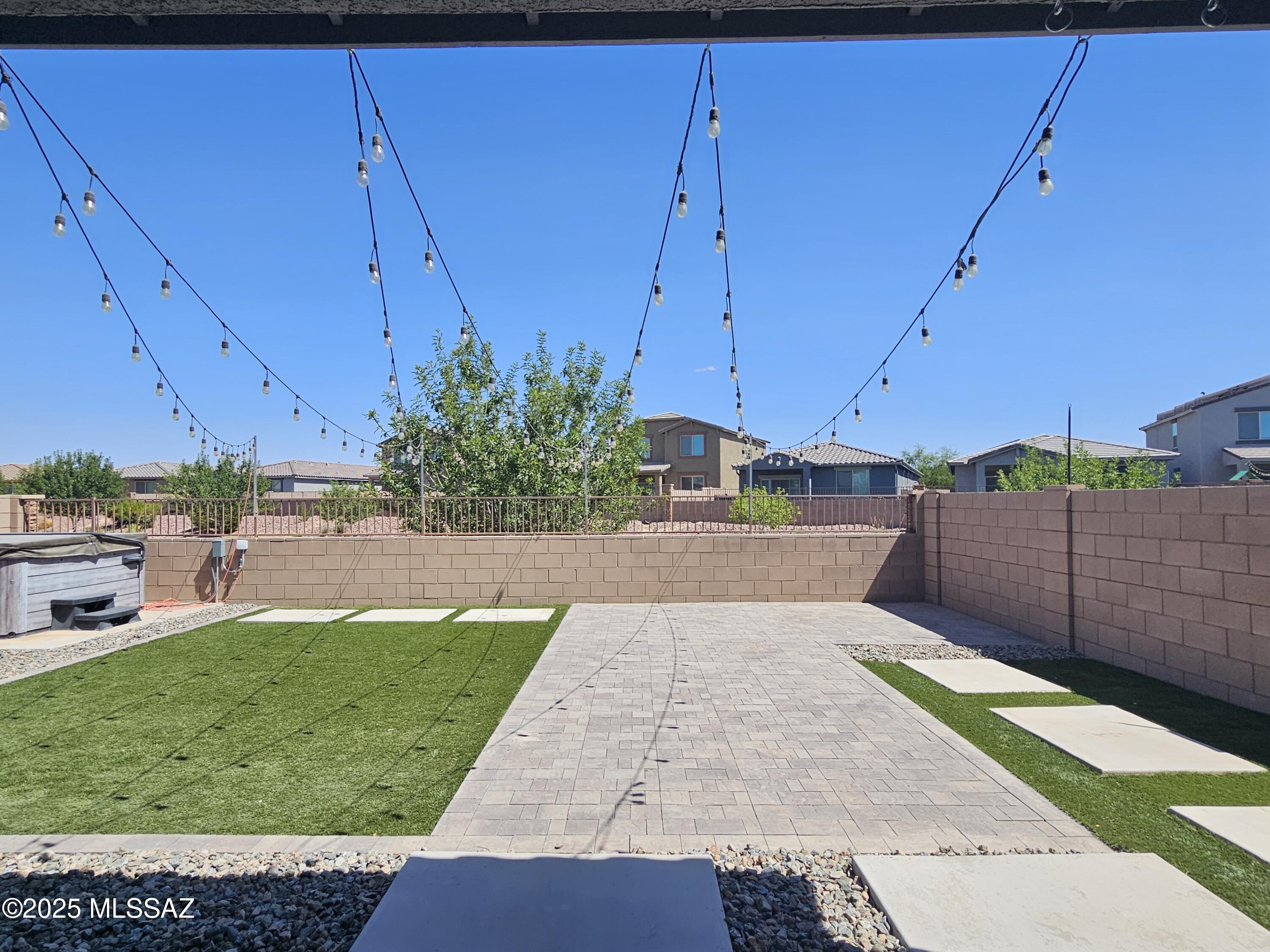 Gladden Farms BLK 10 (1-84) - Residential Lease