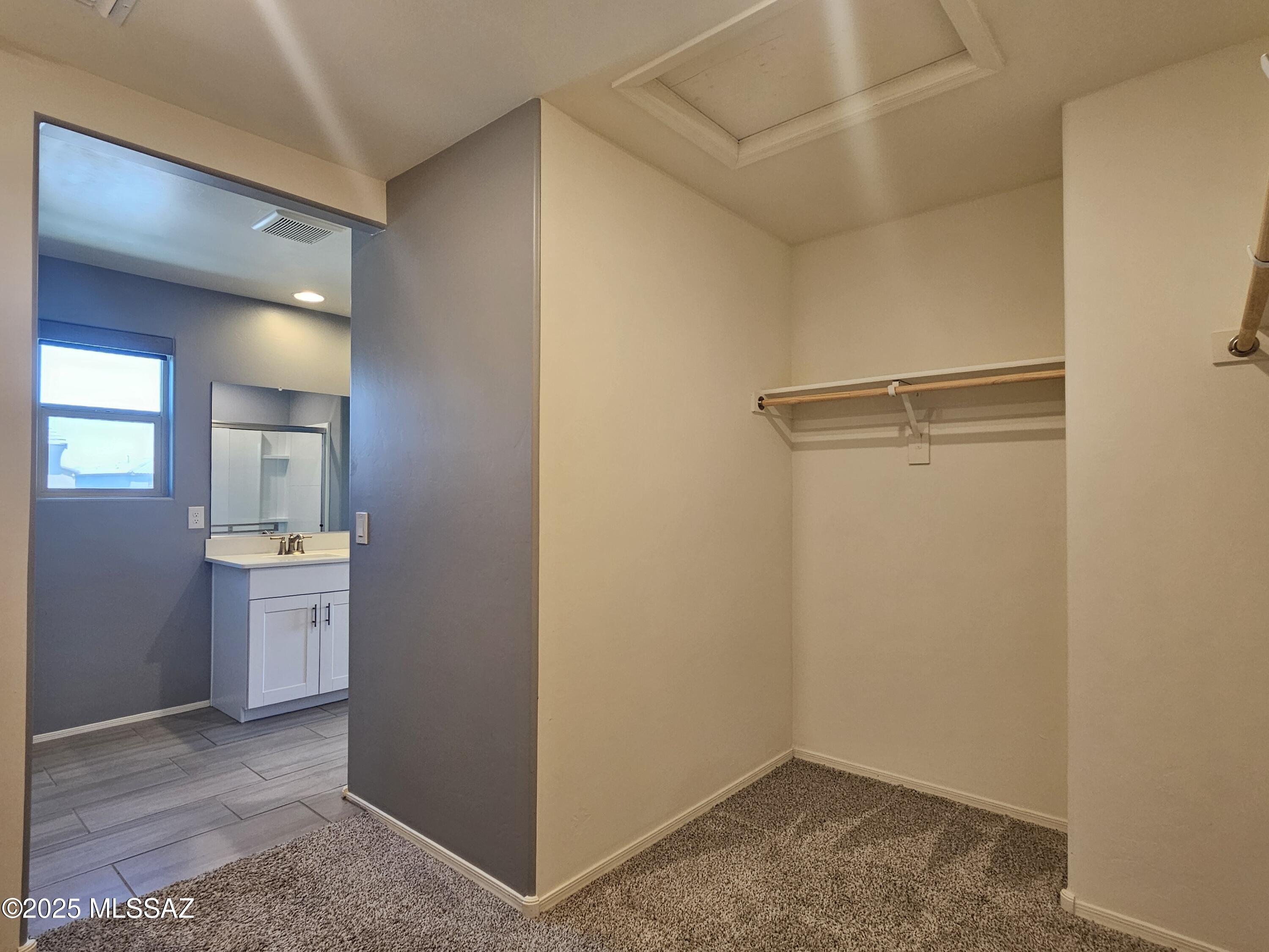 Gladden Farms BLK 10 (1-84) - Residential Lease