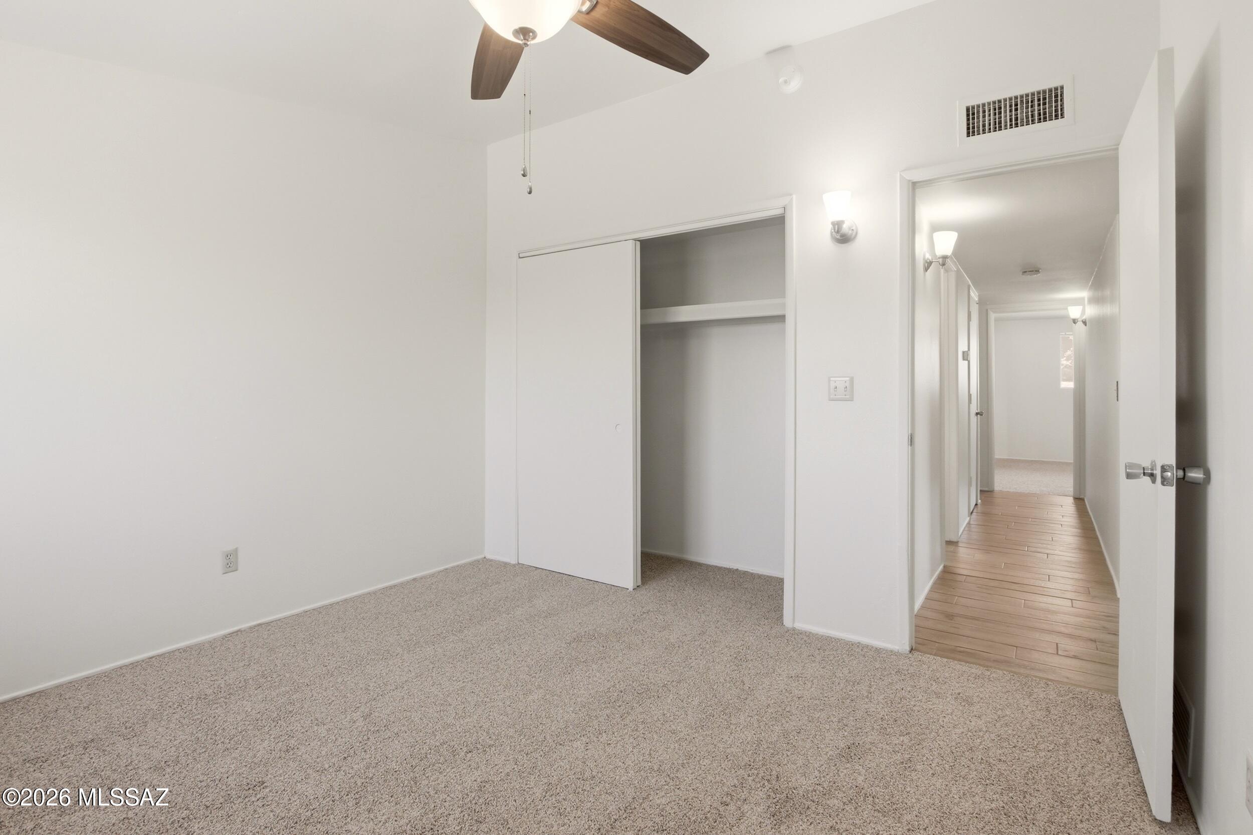 Tres Lomas (1-147) - Residential
