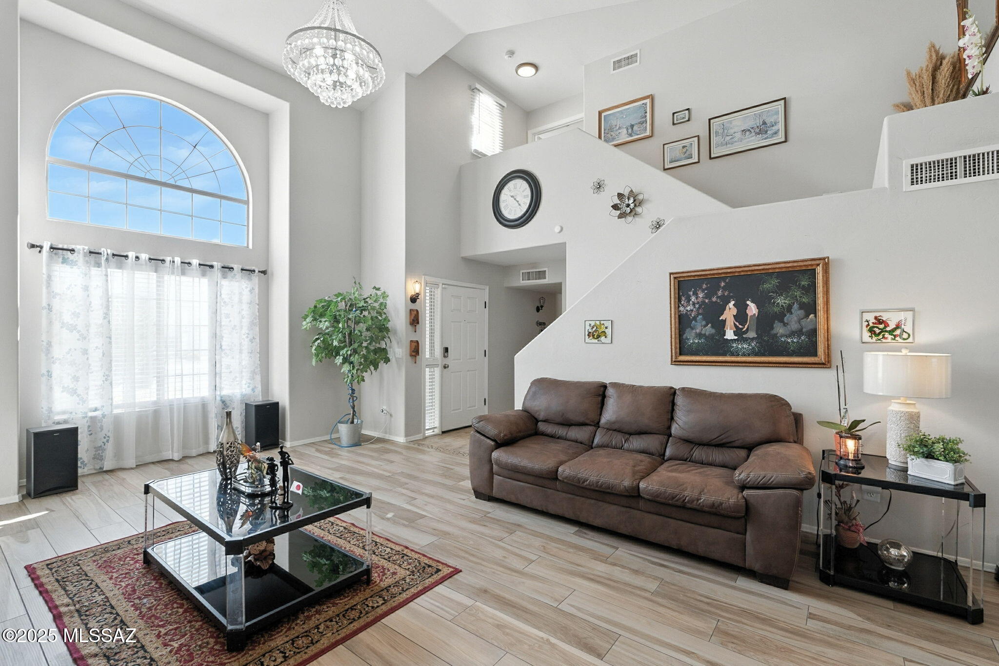Las Lindas(1-76) - Residential
