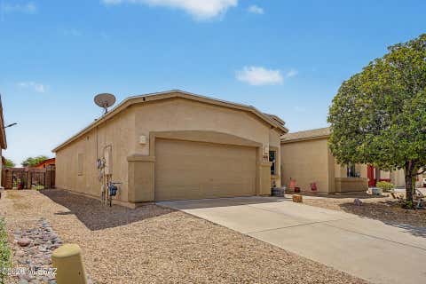 Photo of 8269 W Calle Escorial, Tucson, AZ 85757 (MLS # 22620477)