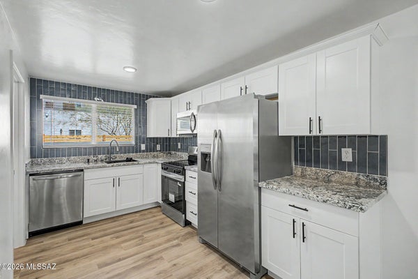 1160 N CATALINA AVE, TUCSON, AZ 85712 - Image f8a5d0a5806ad2eb003f3bc33a2180bc/3246200919