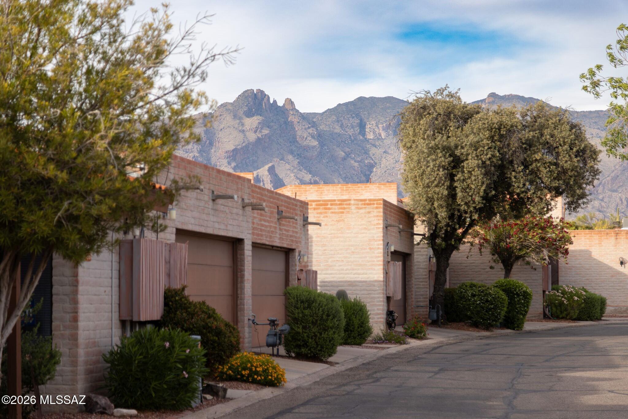 Foothills Ridge (1-33) - Residential Lease