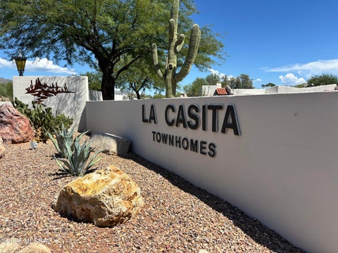 Photo of 5454 N La Casita Drive, Tucson, AZ 85718 (MLS # 22621802)