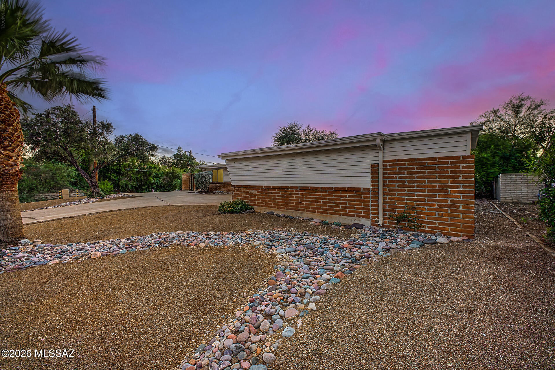 333 N Alandale Avenue