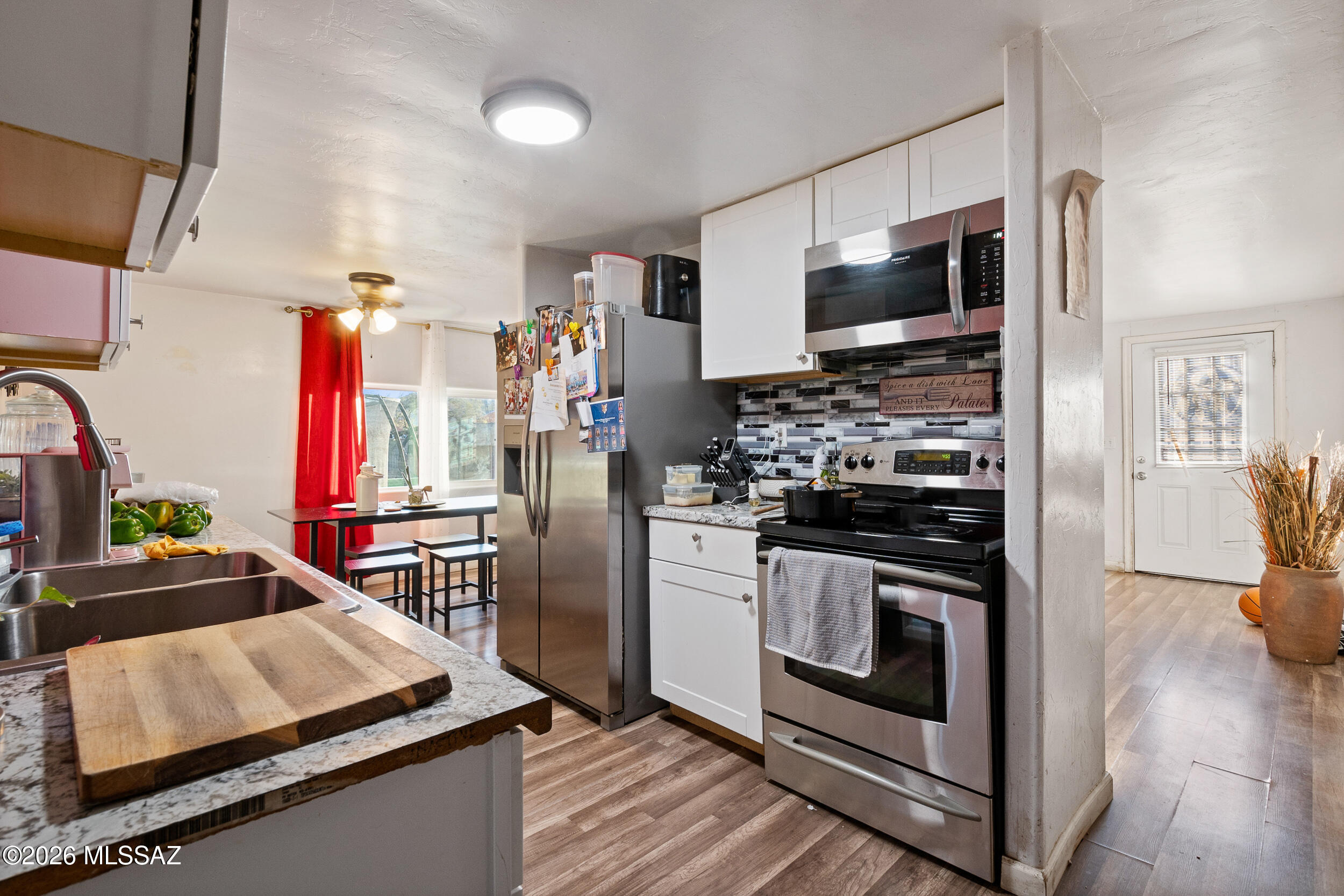 El Rio Park - Residential Income